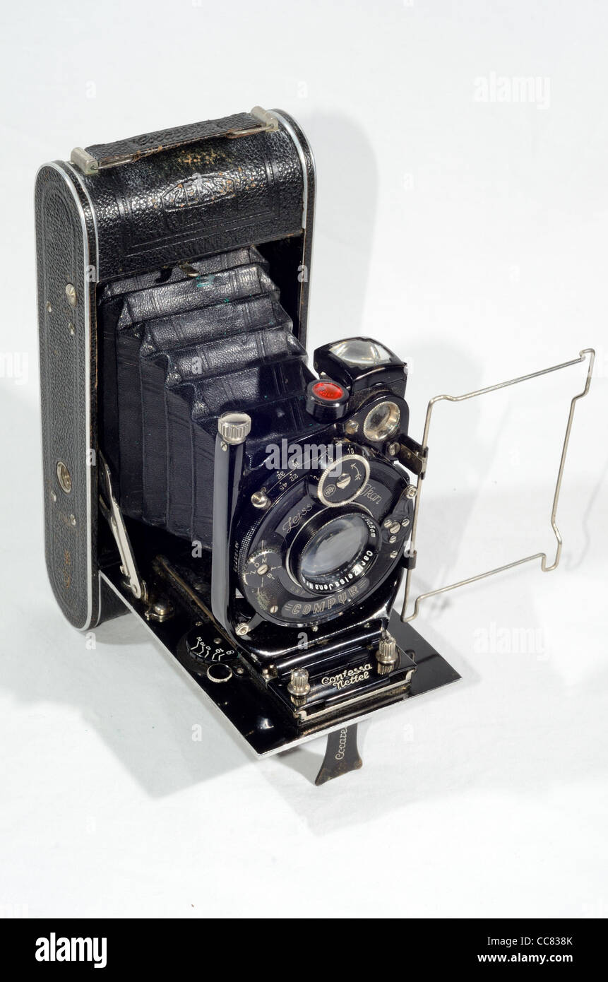 Rare appareil photo à soufflet ZEISS IKON - modèle PICCOLETTE