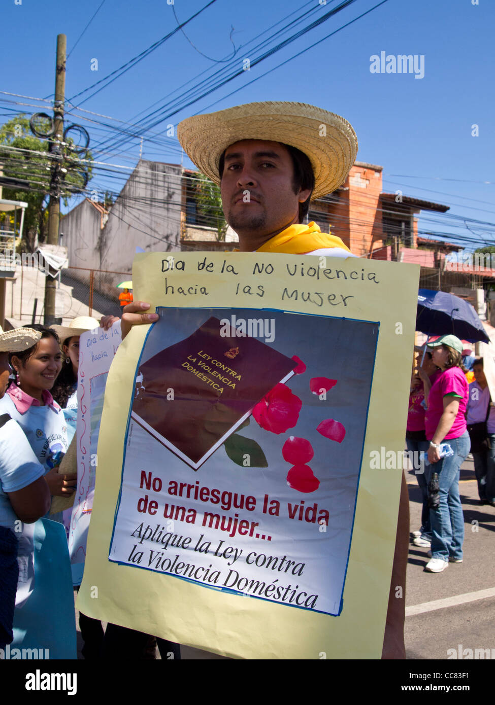 La violence contre les femmes manifestation à Tegucigalpa Honduras - Journée internationale pour l'élimination de la violence contre les femmes Banque D'Images