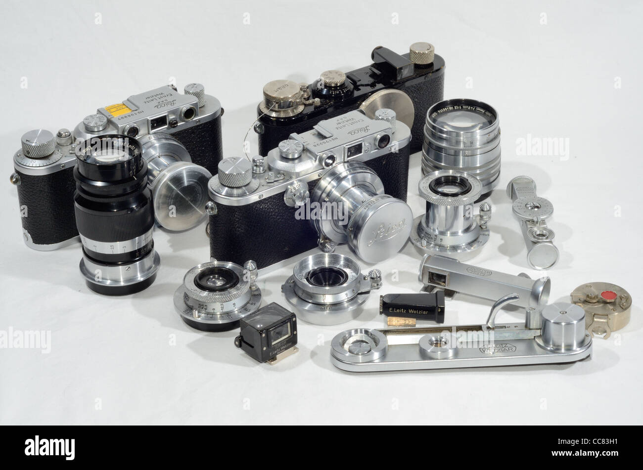 Une collection de 1930 Leicas, verres et accessoires. Banque D'Images