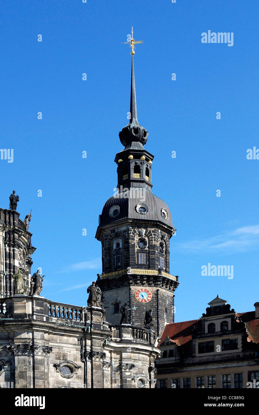 Château des rois de Saxe à Dresde avec la Hausmannsturm. Banque D'Images