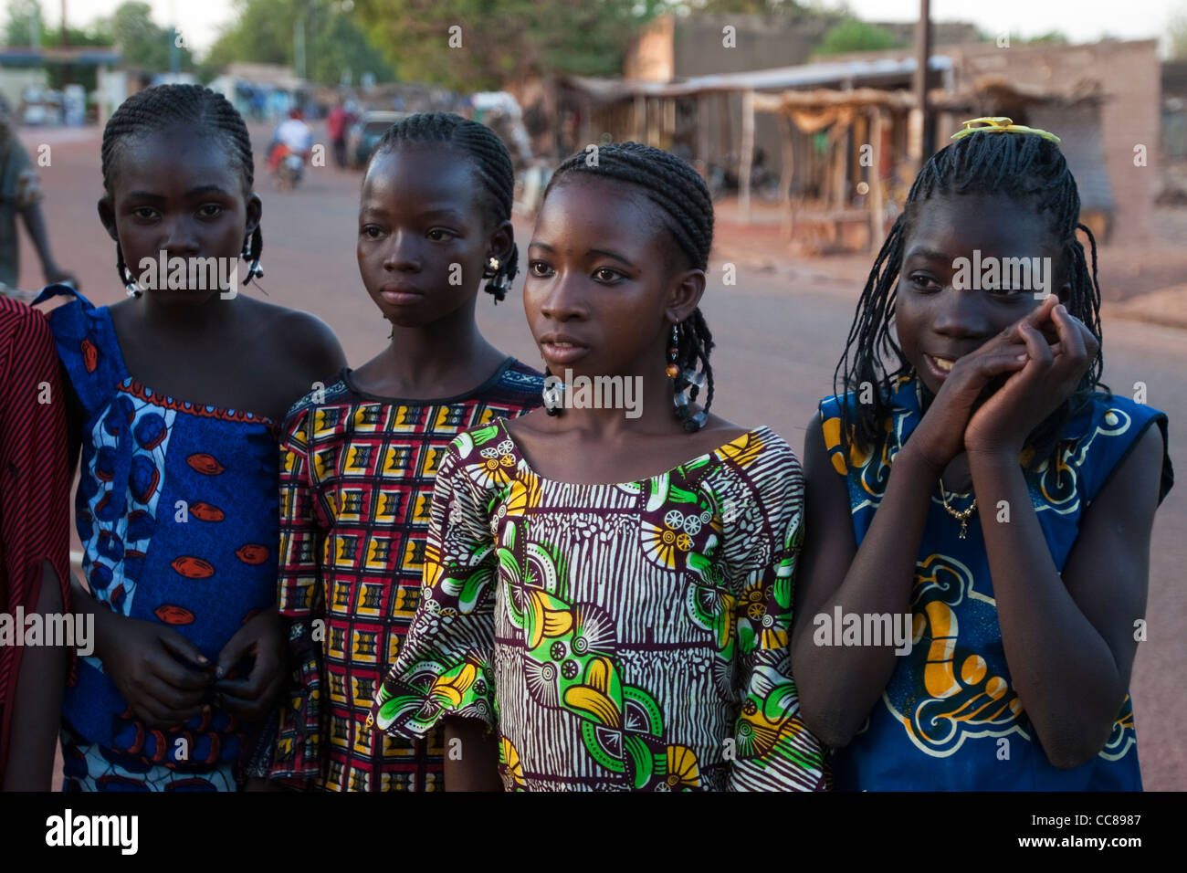 Adolescentes à Ouagadougou Burkina Faso Banque D'Images