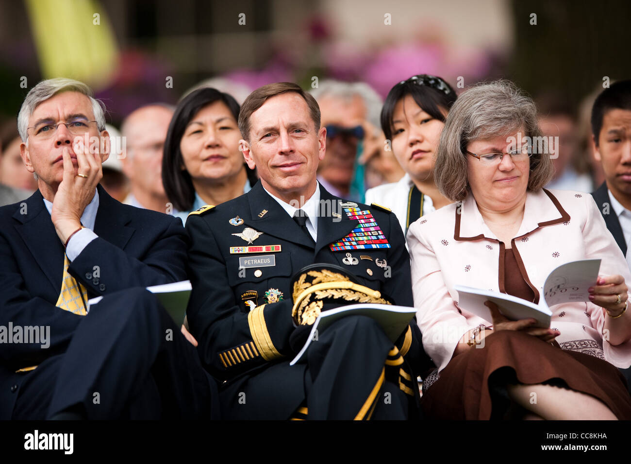 Le Directeur de l'Agence centrale de renseignement et l'ancien général de l'armée américaine David H Petraeus à la cérémonie de 2009 MIT Banque D'Images