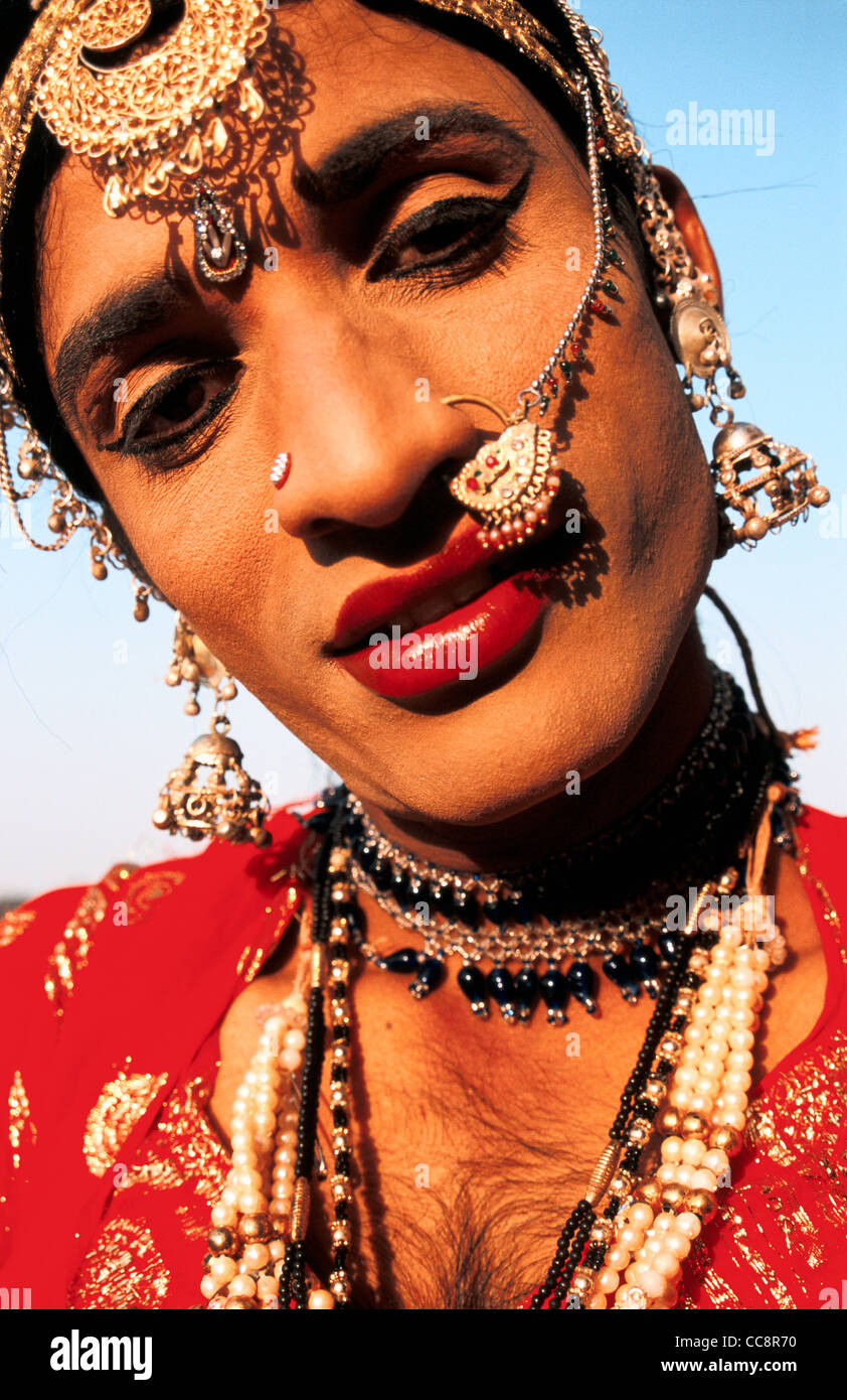 Un comédien habillé en femme (Inde) Banque D'Images