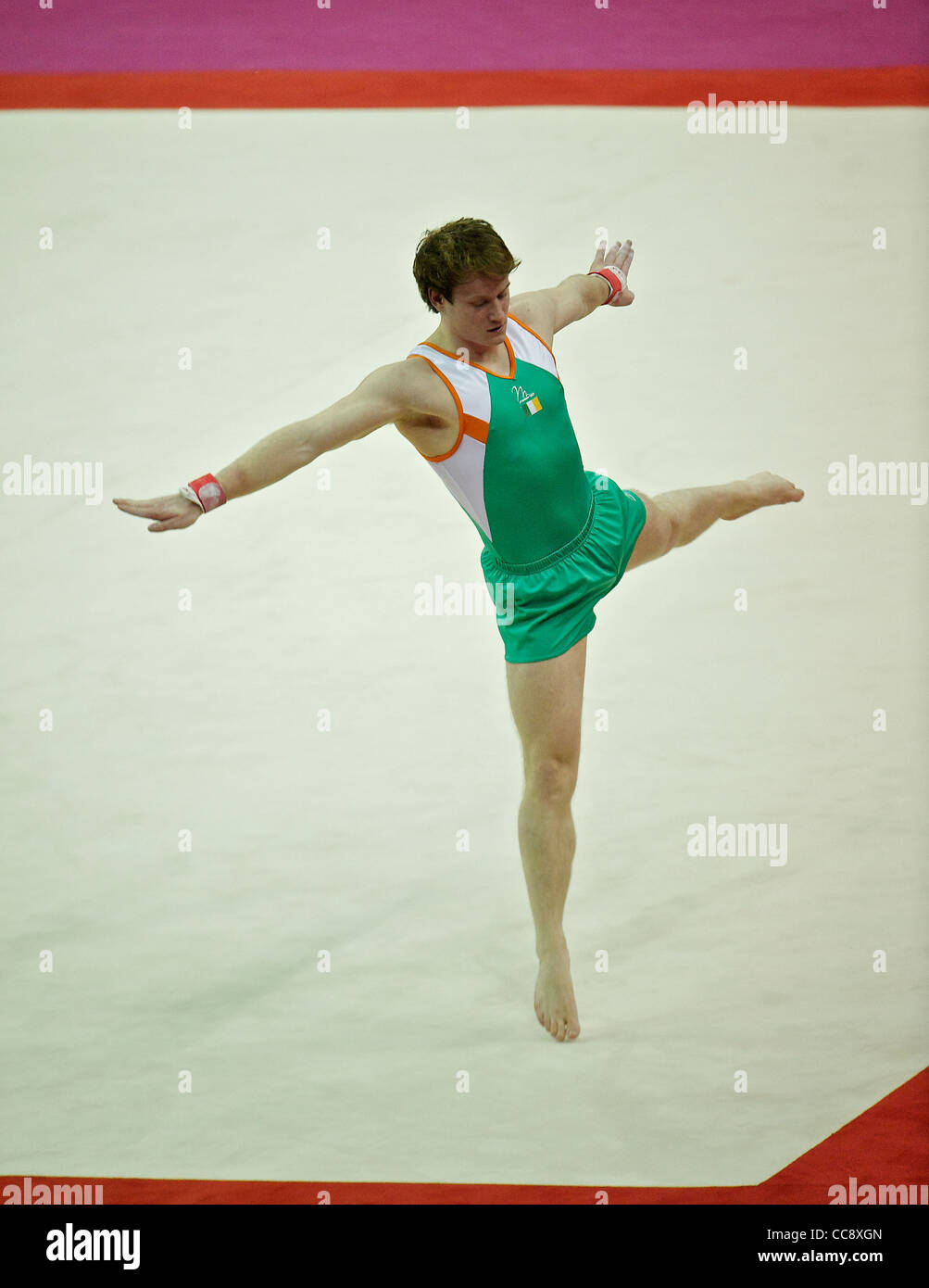 Kieran Behan (Irl), participe à l'exercice au sol, la Visa International Londres prépare la gymnastique, Banque D'Images