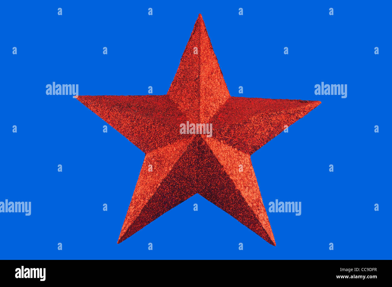 Les cinq branches de l'arbre de Noël jouets sur un fond blanc. Banque D'Images Les cinq branches de l'arbre de Noël jouets sur un fond blanc. Banque D'Images