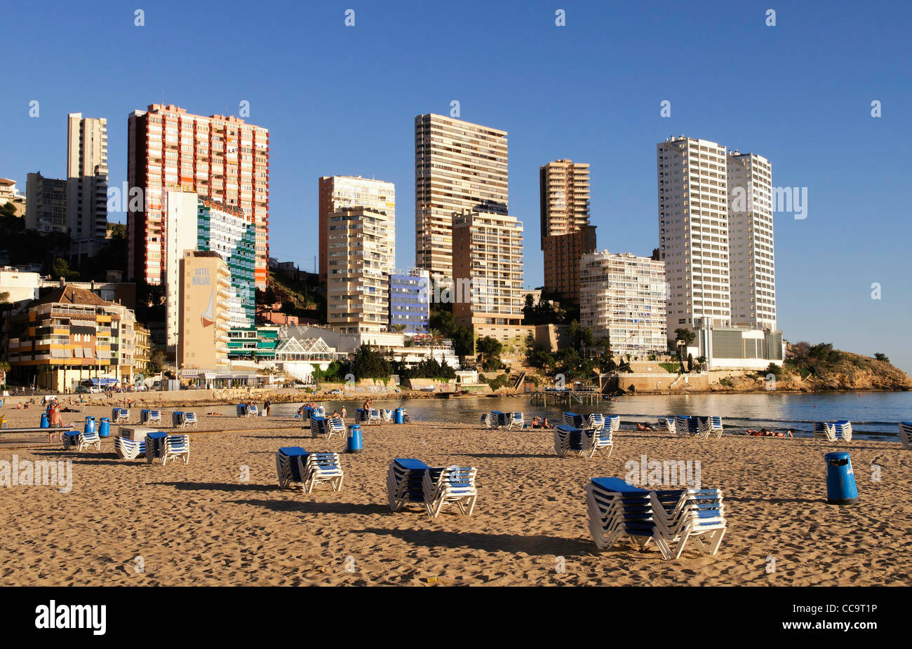 Plage de Playa Levante, Benidorm, Costa Blanca, Espagne Banque D'Images