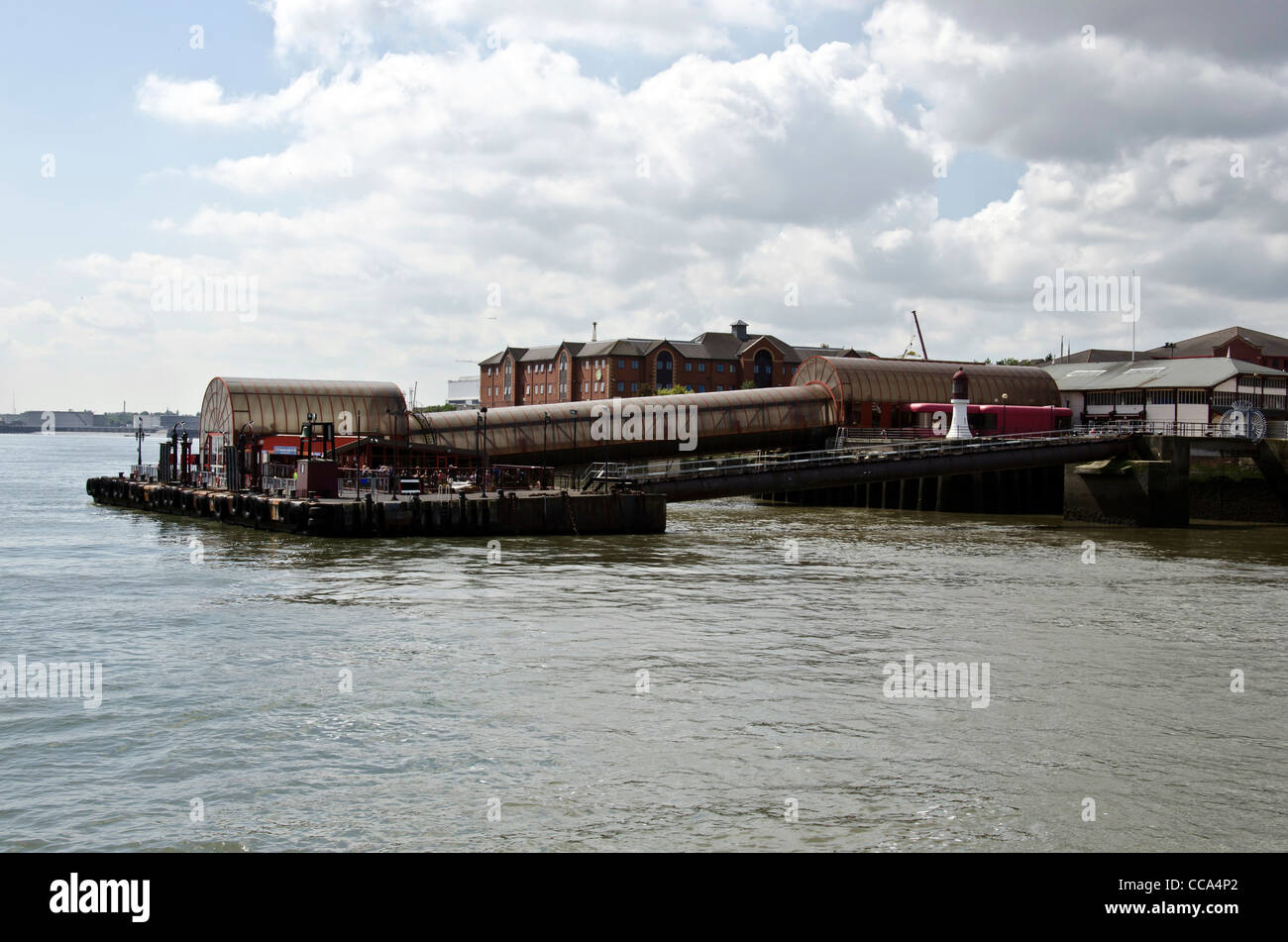 Le terminal de ferries de Woodside pour le Ferry "Cross de la Mersey à Birkenhead, Angleterre. Banque D'Images