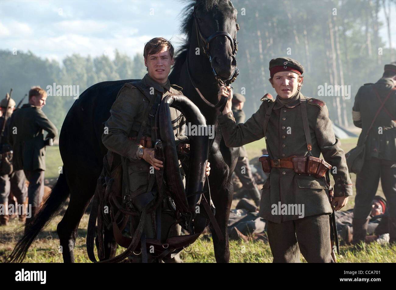 Cheval de guerre (2011) DAVID KROSS LEONHARD CAROW Steven Spielberg (DIR) 004 COLLECTION MOVIESTORE LTD Banque D'Images