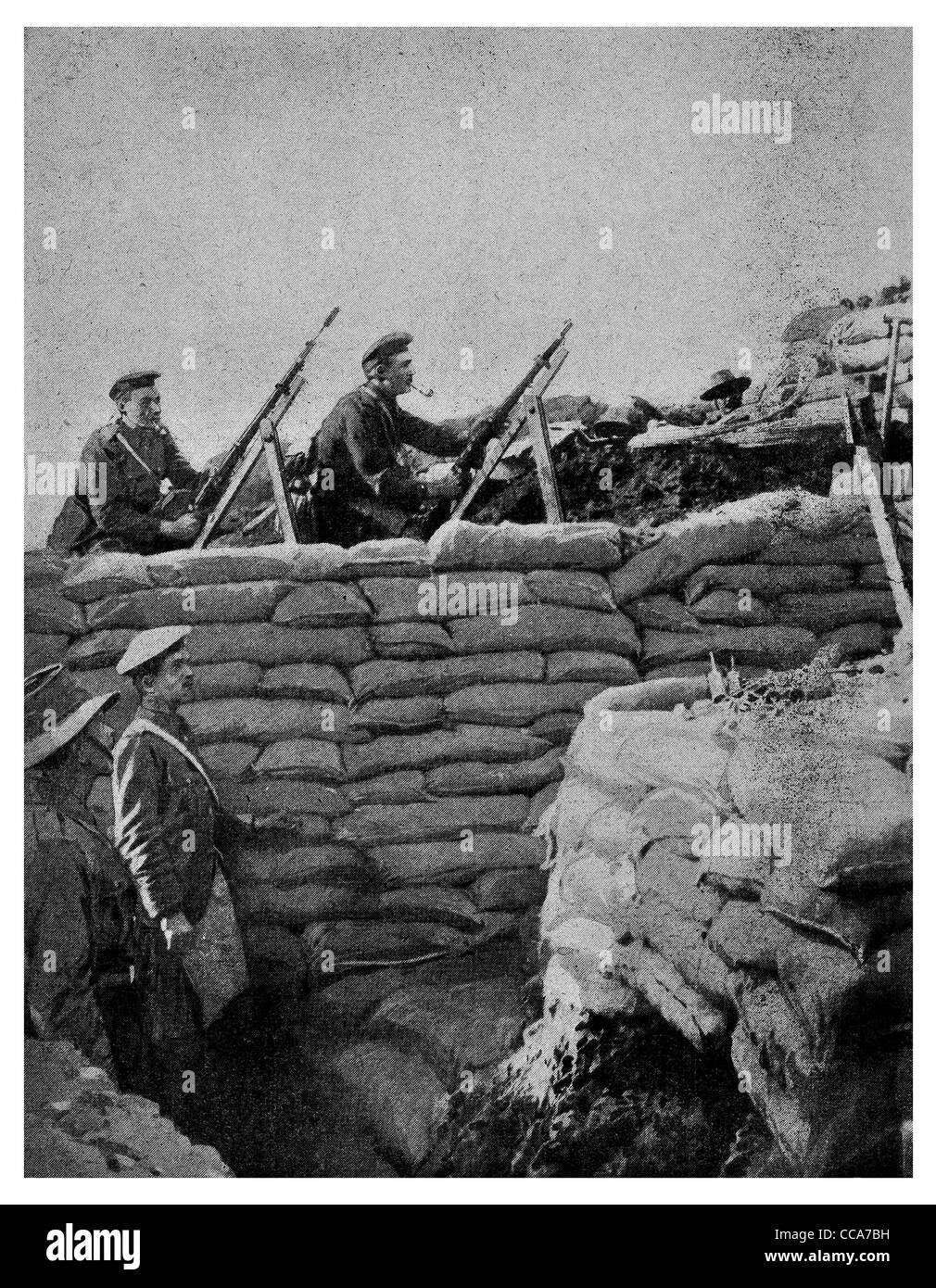 1916 avant la ligne de tir de grenades Grenades mortier de tranchée sac de sable bombe bombe arme projectile explosif Banque D'Images