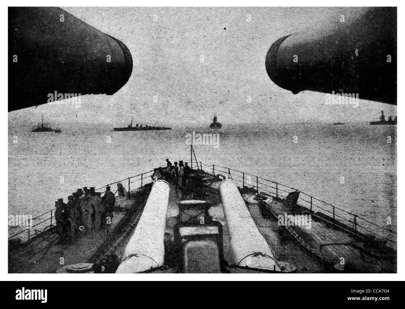 1917 Grand Royal Navy Marine artillerie massive des armes à feu Les armes à feu siège marin marins pont Canon Canon grand voile Banque D'Images