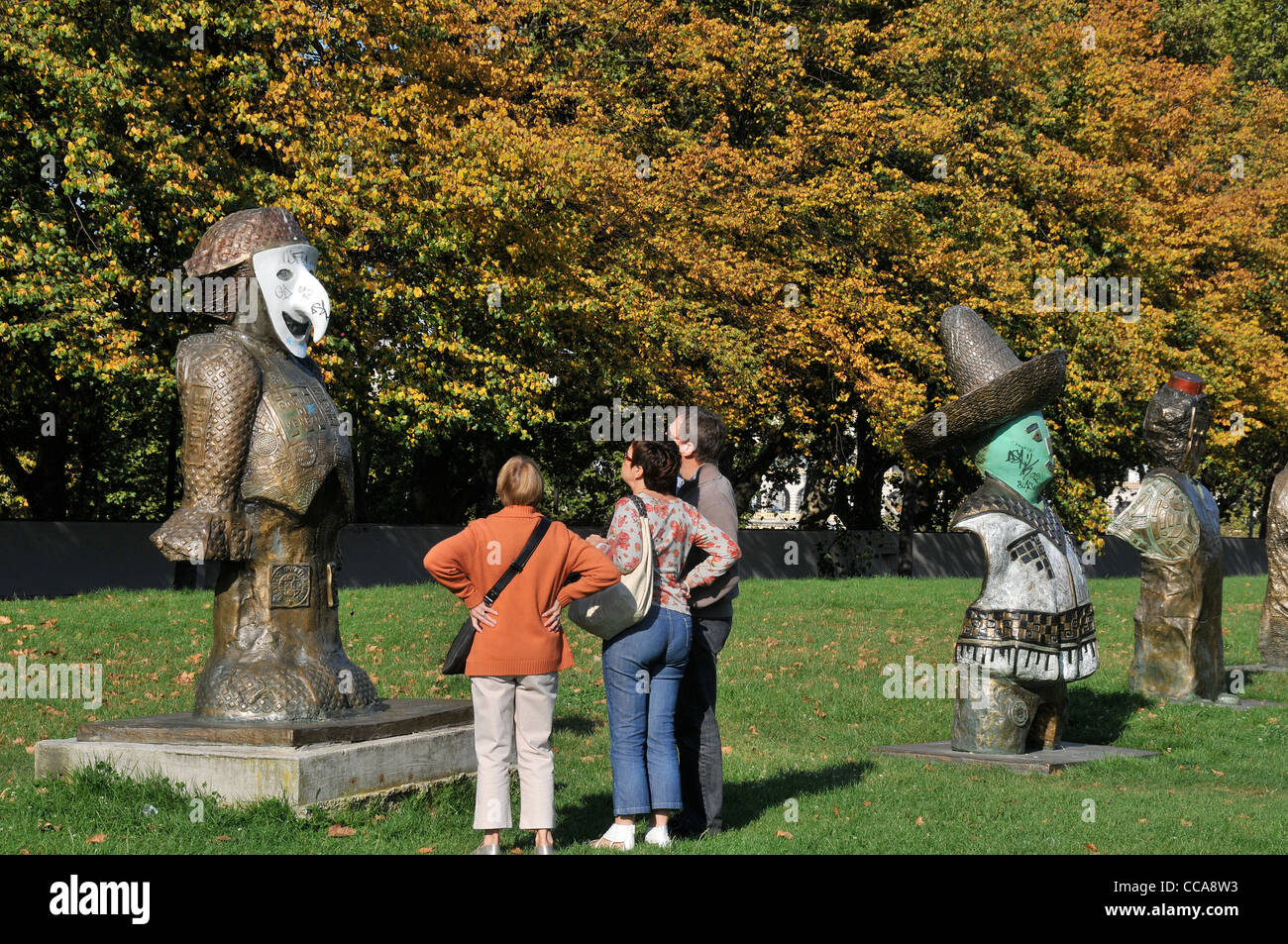 Statue le parc de Bercy paris France Banque D'Images
