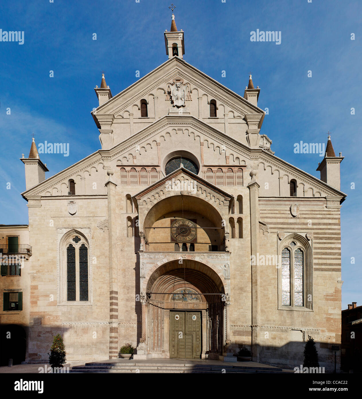 Vérone, Italie, la cathédrale, vue frontale Banque D'Images