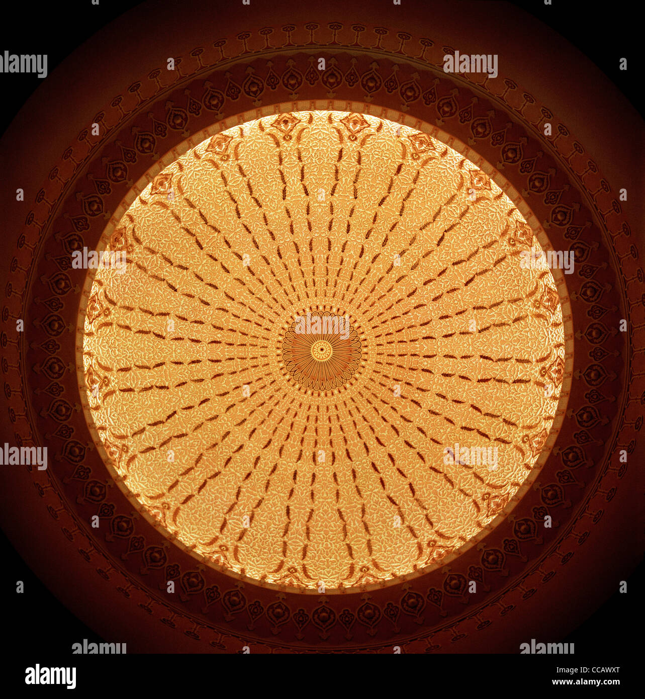 Musulmans d'inspiration design dome n le Musée des Arts Islamiques à Kuala Lumpur en Malaisie en Extrême-Orient Asie du sud-est. Résumé L'inspiration surréaliste Banque D'Images
