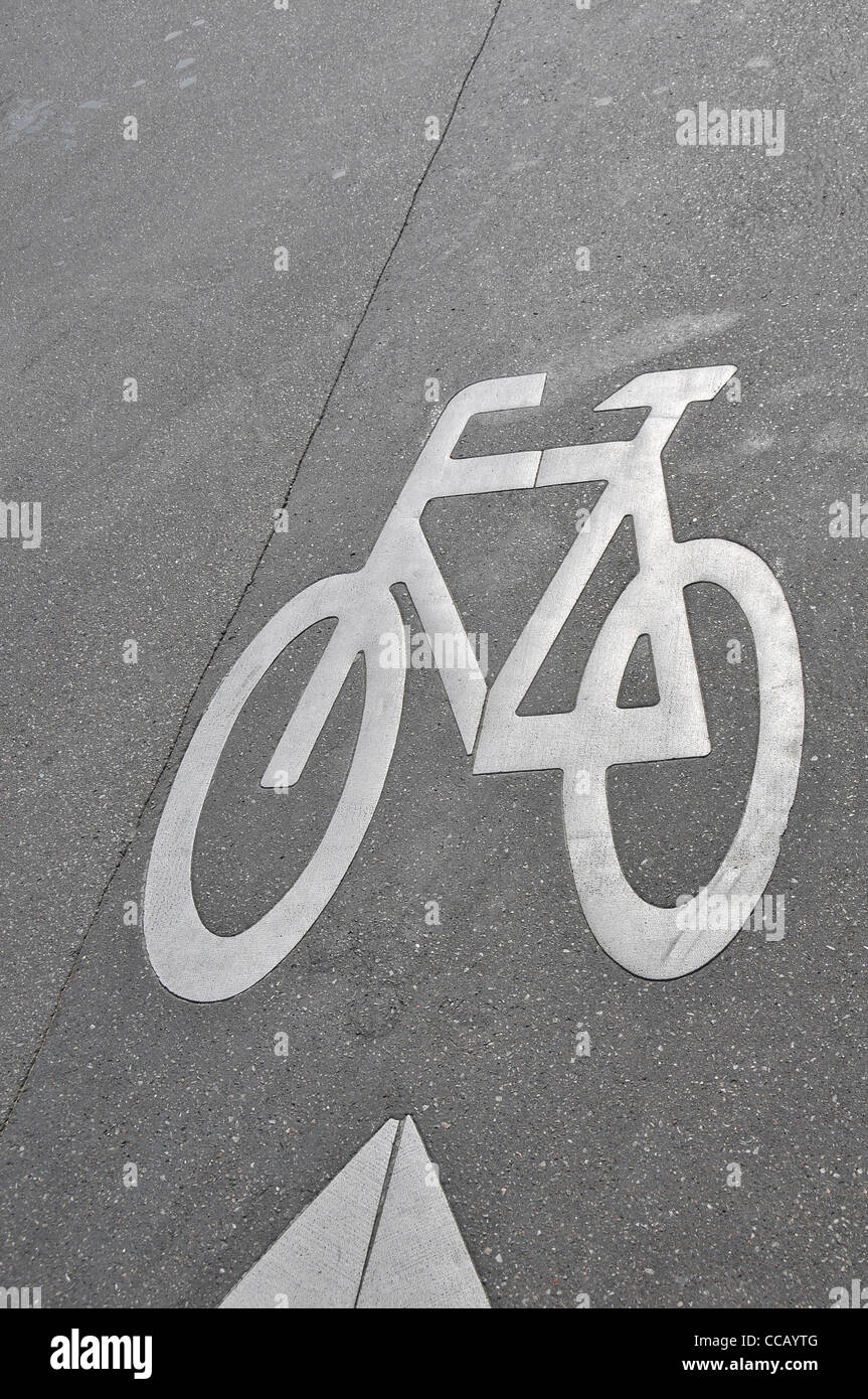 Cycle path sign Paris France Banque D'Images