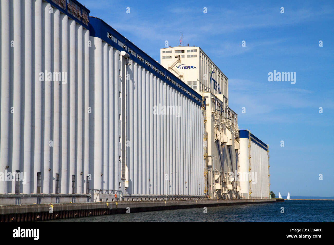 De gros silos à grains à Thunder Bay, Ontario, Canada. Banque D'Images