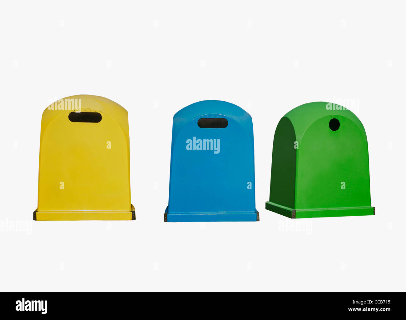 Detailansicht von drei bunten Müllcontainern | photo de détail trois poubelles de couleur Banque D'Images