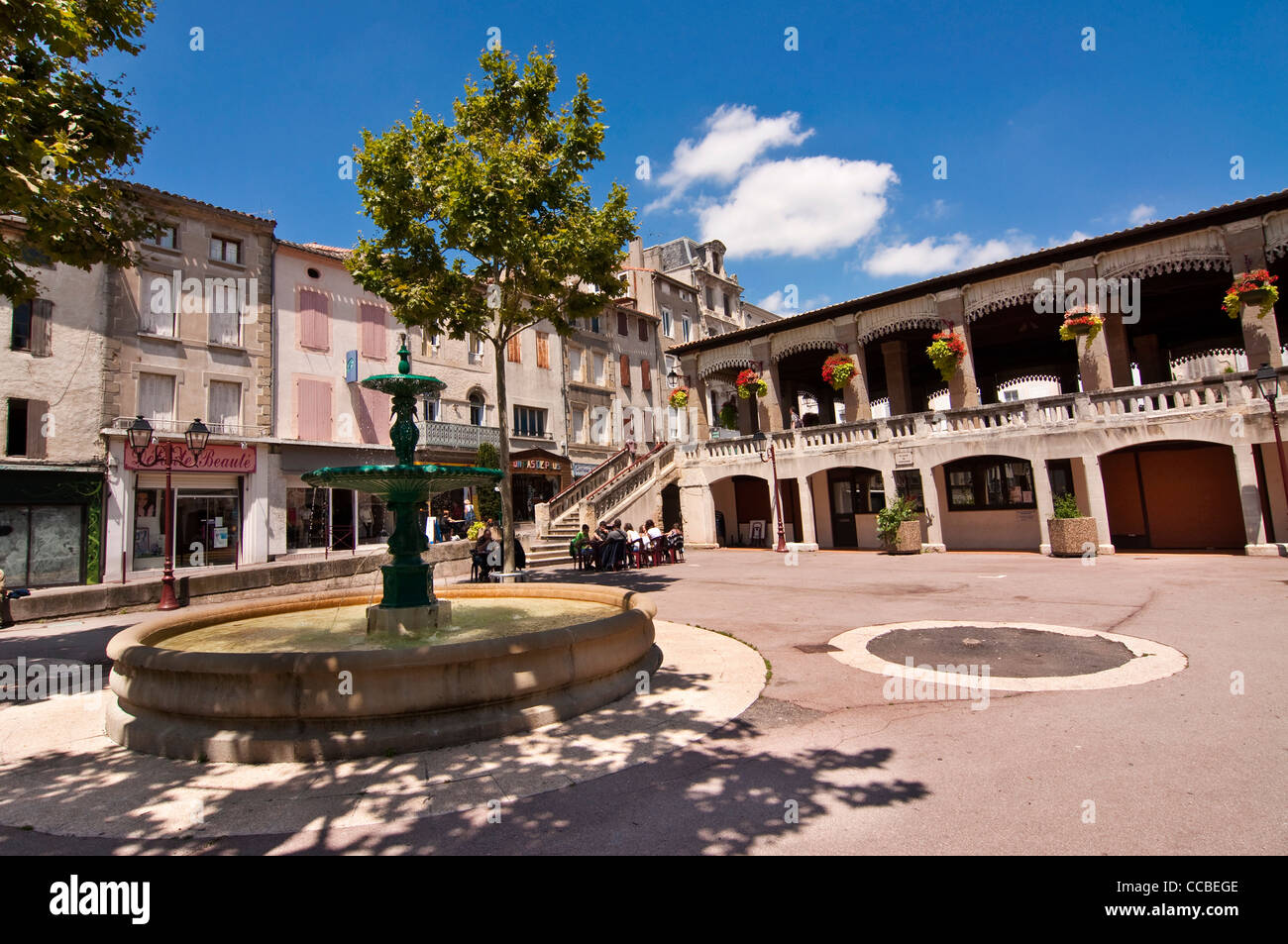 La Place de Verdun à Castelnaudary - Sud de France Banque D'Images