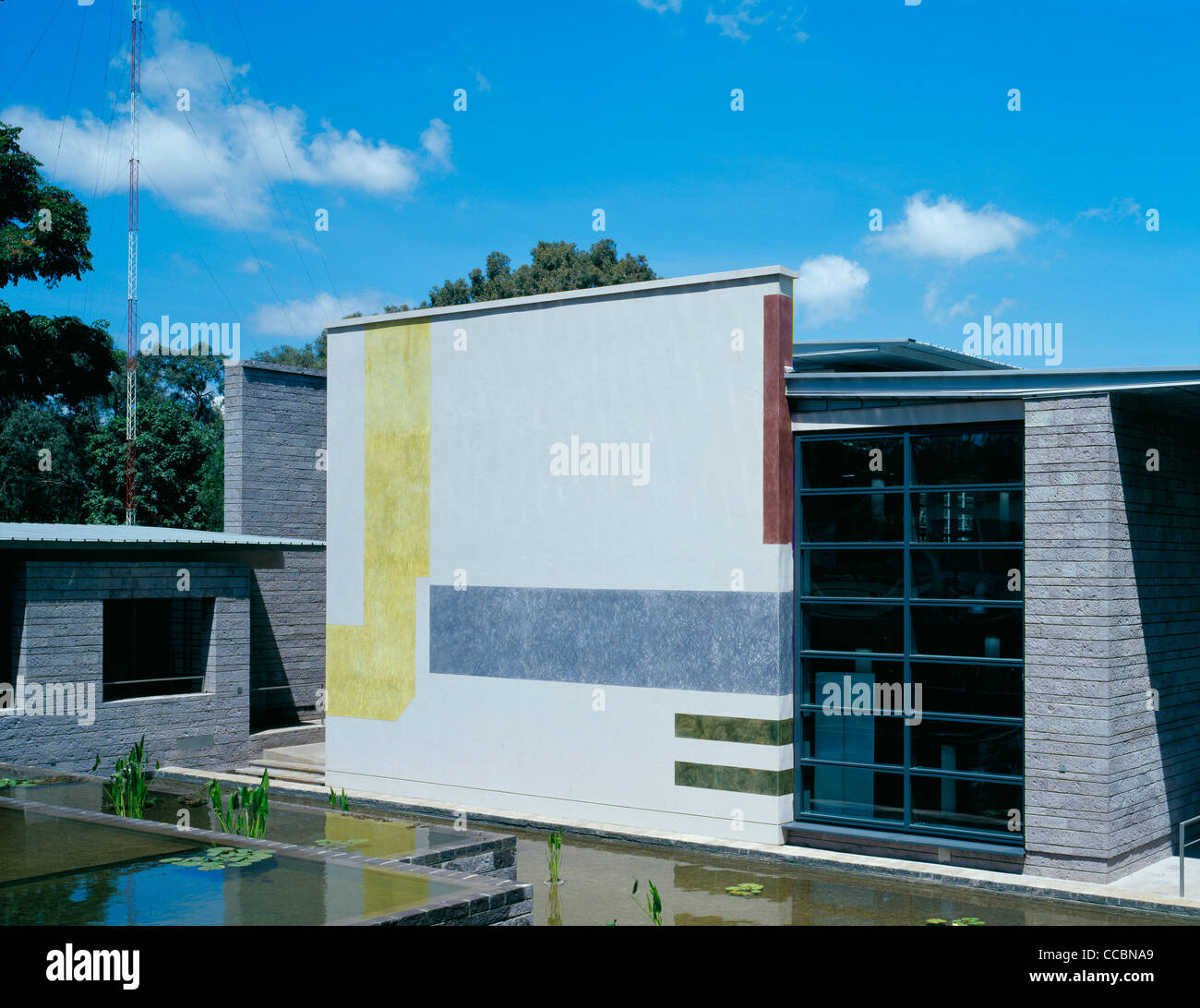 Les bureaux du British Council TROIS TRIMESTRE VUE D'ENTRÉE Banque D'Images