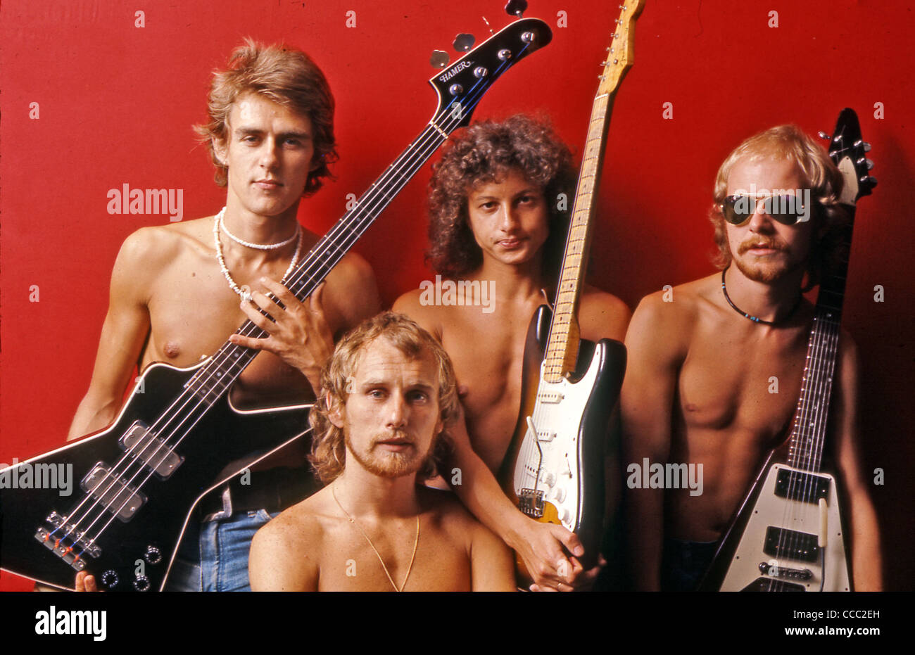 WISHBONE ASH UK rock group à propos de 1973. à partir de l : Martin Turner, Andy Powell, Laurie Wisefield, Steve Upton Banque D'Images