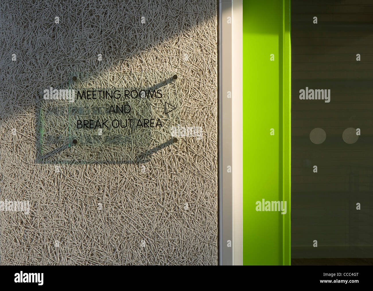 L'icône Centre d'innovation à Daventry, Royaume-Uni, est un nouveau bâtiment multifonctionnel pour les organisations participant à la conception durable Banque D'Images