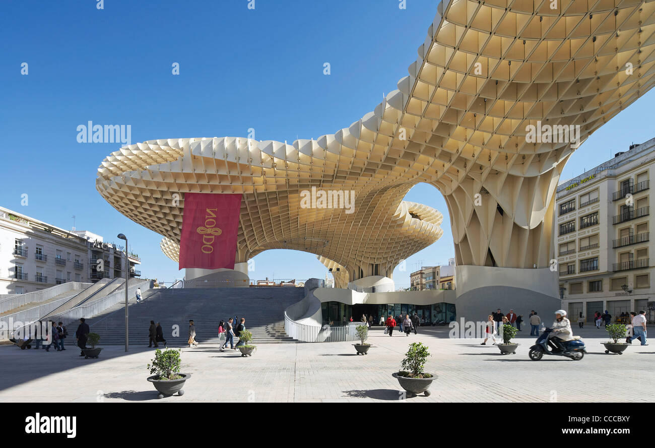 ?Metropol Parasol ?,est le réaménagement de la Place De La Encarnacíon à Séville. Conçu par J. Mayer H. Architects.l Banque D'Images