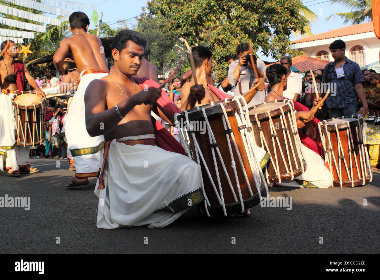 Tambours traditionnels Kerala pendant le carnaval de Cochin Banque D'Images