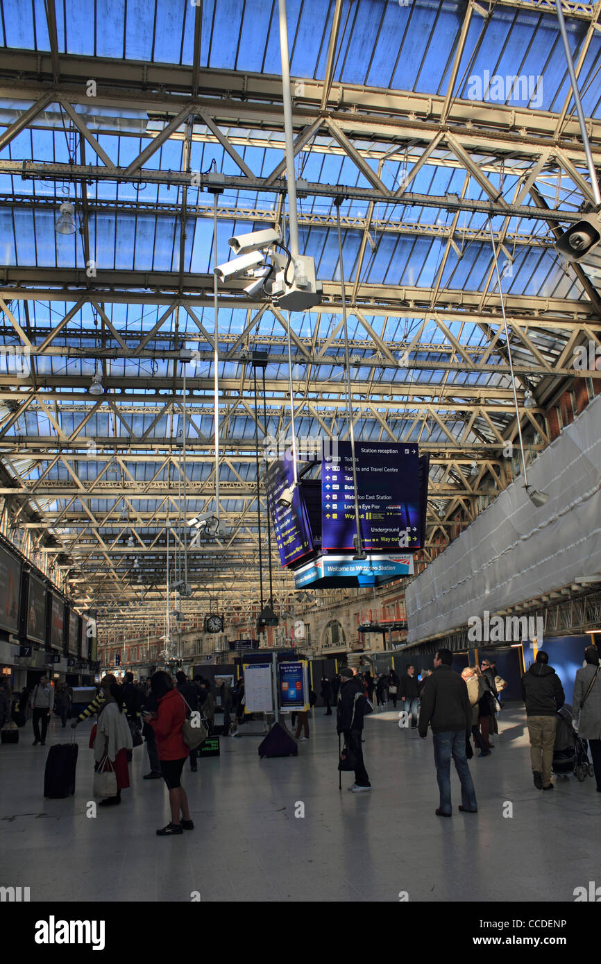 La gare de Waterloo, gare terminus de South West Trains. London England UK Banque D'Images