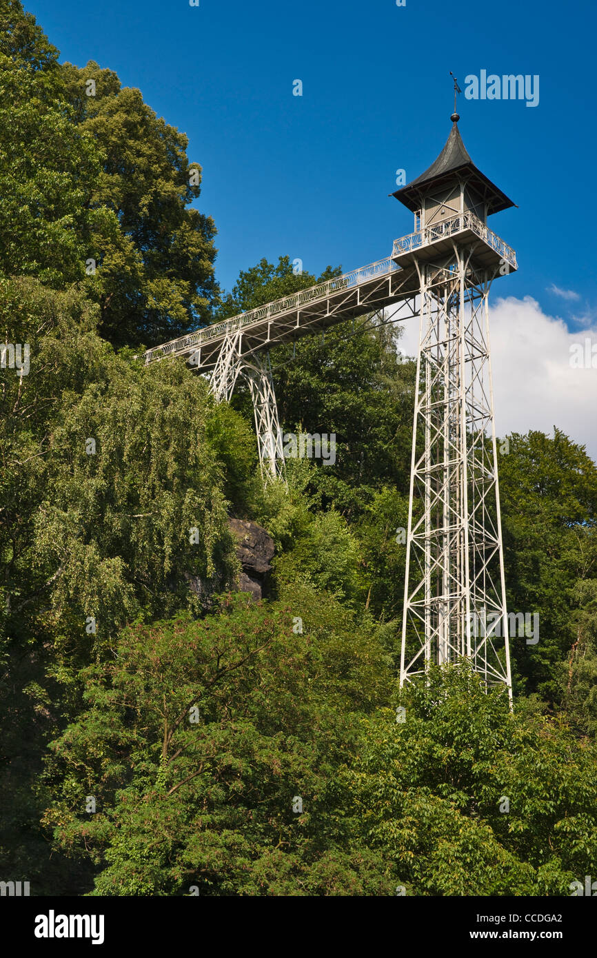 Bad Schandau ascenseur est un passager truss-tower ascenseur construit en 1904, Bad Schandau, Saxe, Allemagne, Europe Banque D'Images