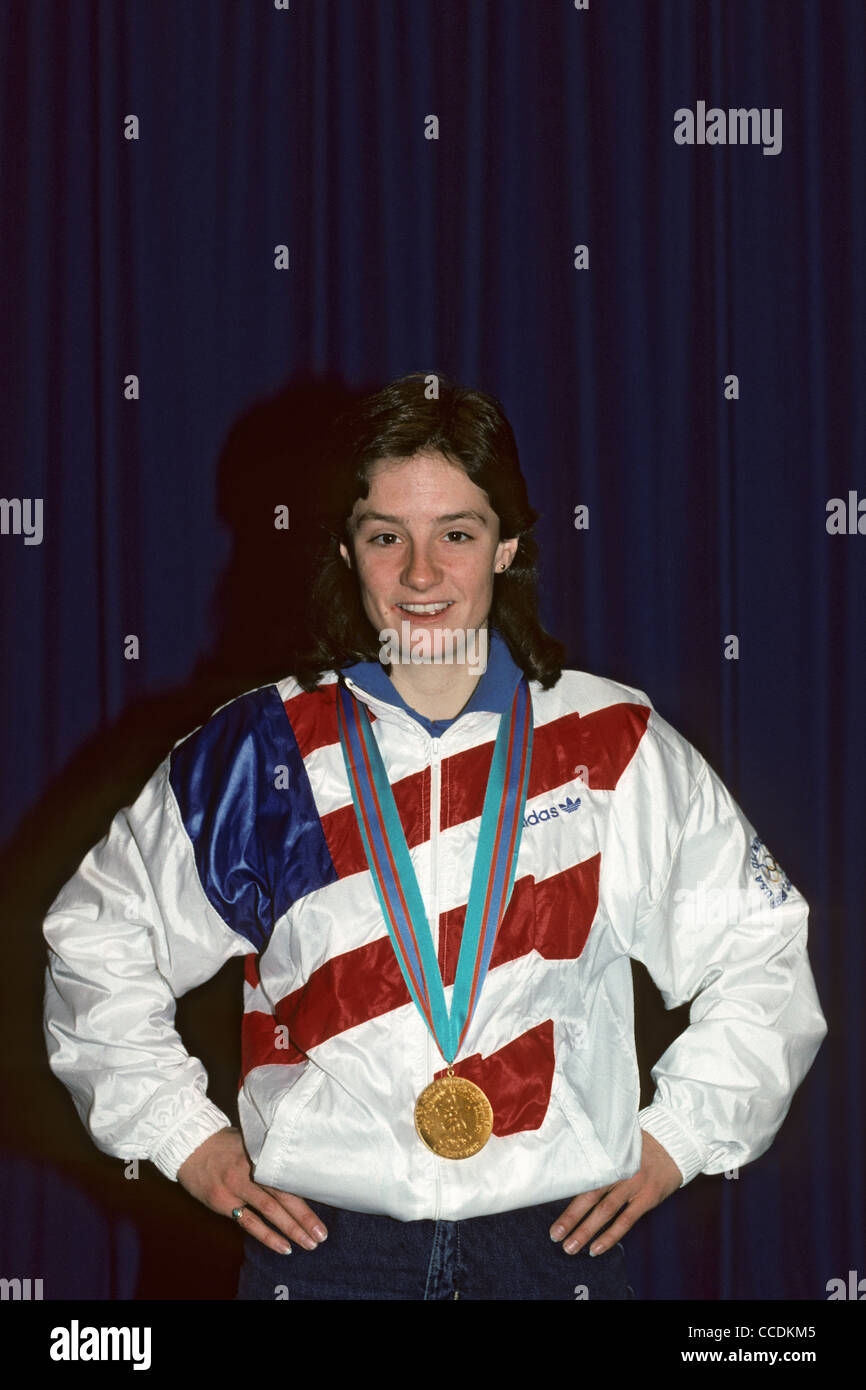 Bonnie BLAIR USA avec sa médaille d'or au Jeux Olympiques d'hiver de 1988 à Calgary Alberta Canada Banque D'Images