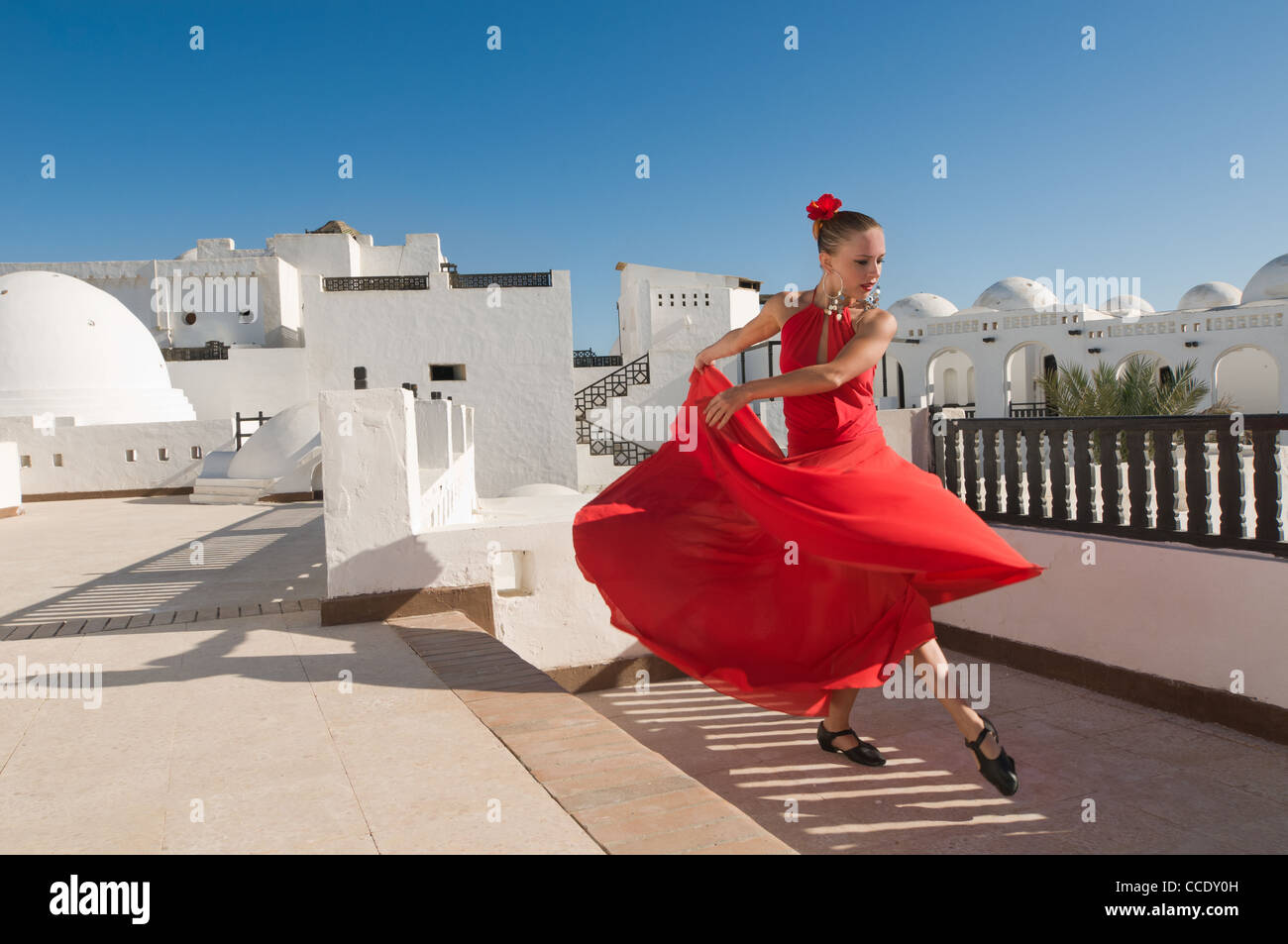 Danseuse flamenco robe traditionnelle espagnole Banque de photographies