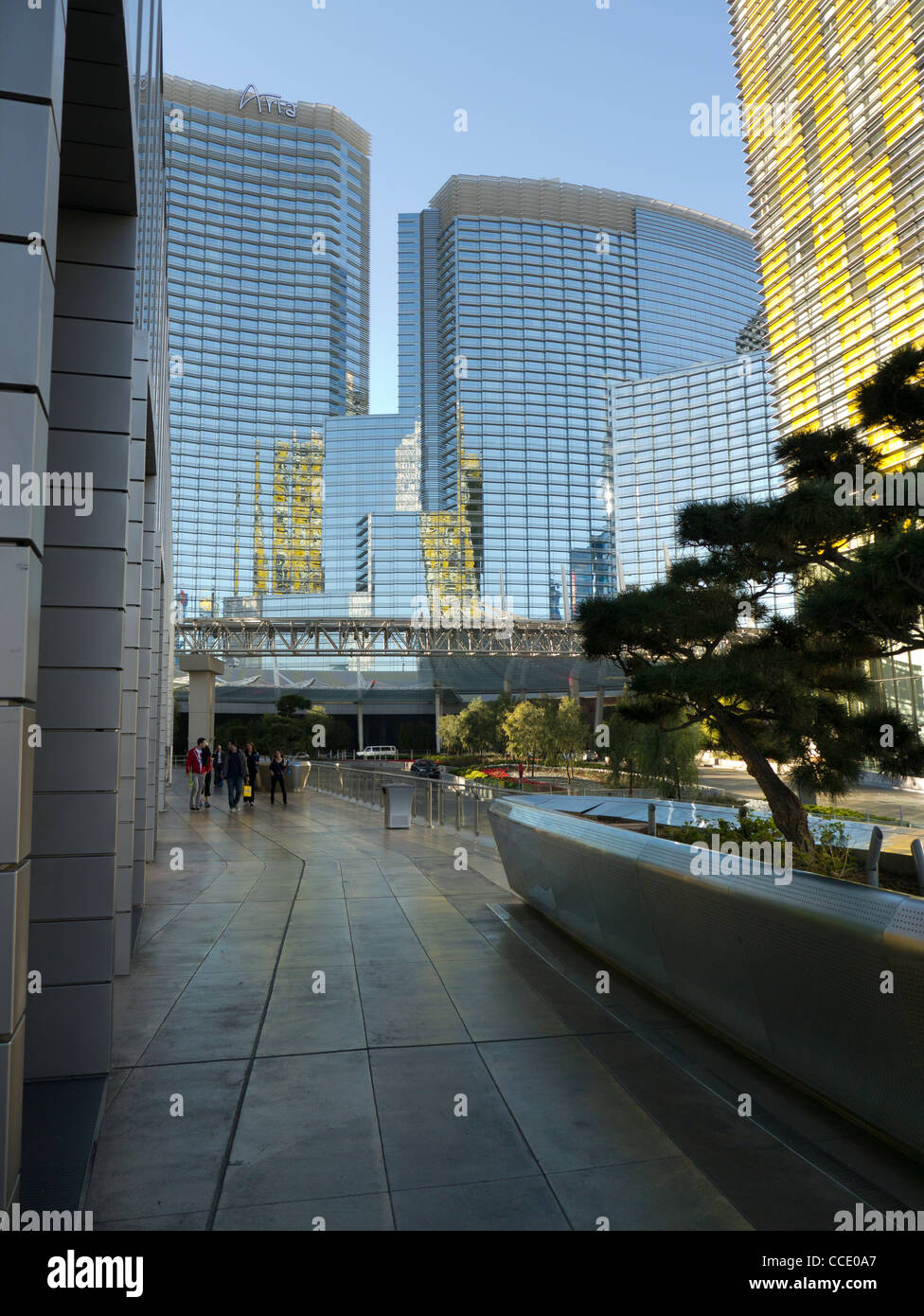 L'Aria Hotel and Casino Resort est une œuvre de l'architecture en verre en retrait de Las Vegas Boulevard dans le centre-ville Banque D'Images