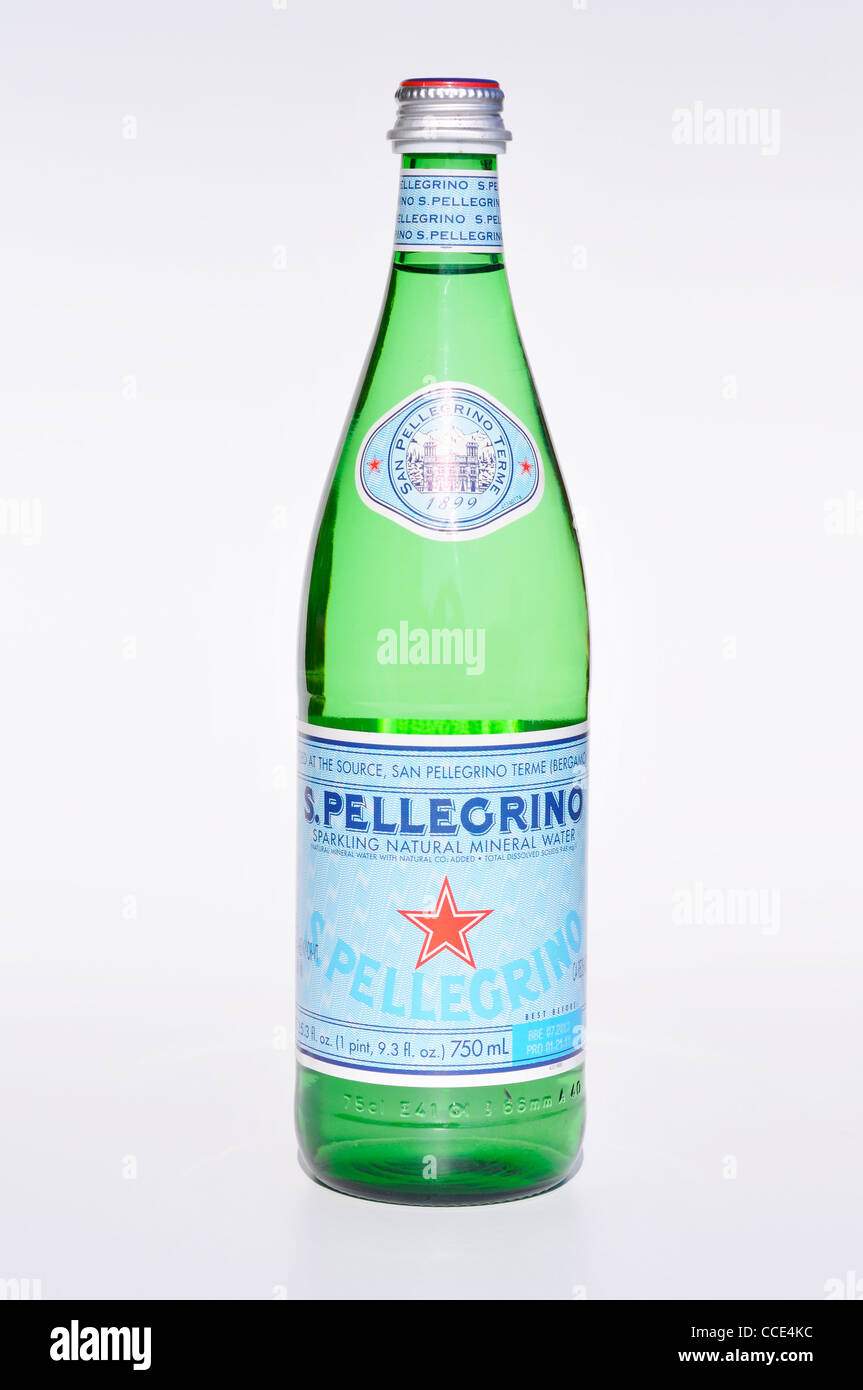 San Pellegrino Eau Minérale Gazeuse Minérale Banque Dimages