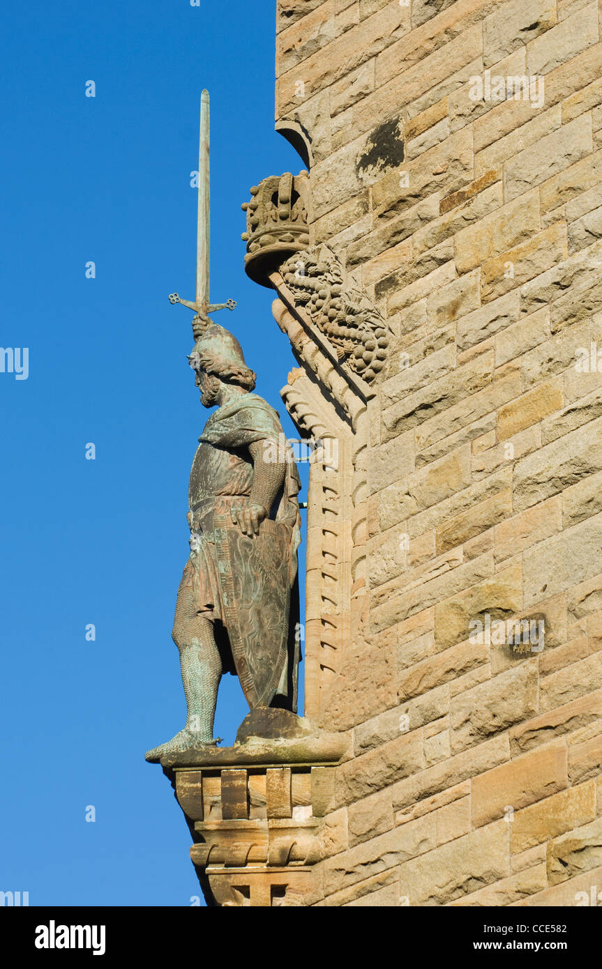Statue de William Wallace sur le Monument William Wallace, Stirling, Ecosse. Banque D'Images