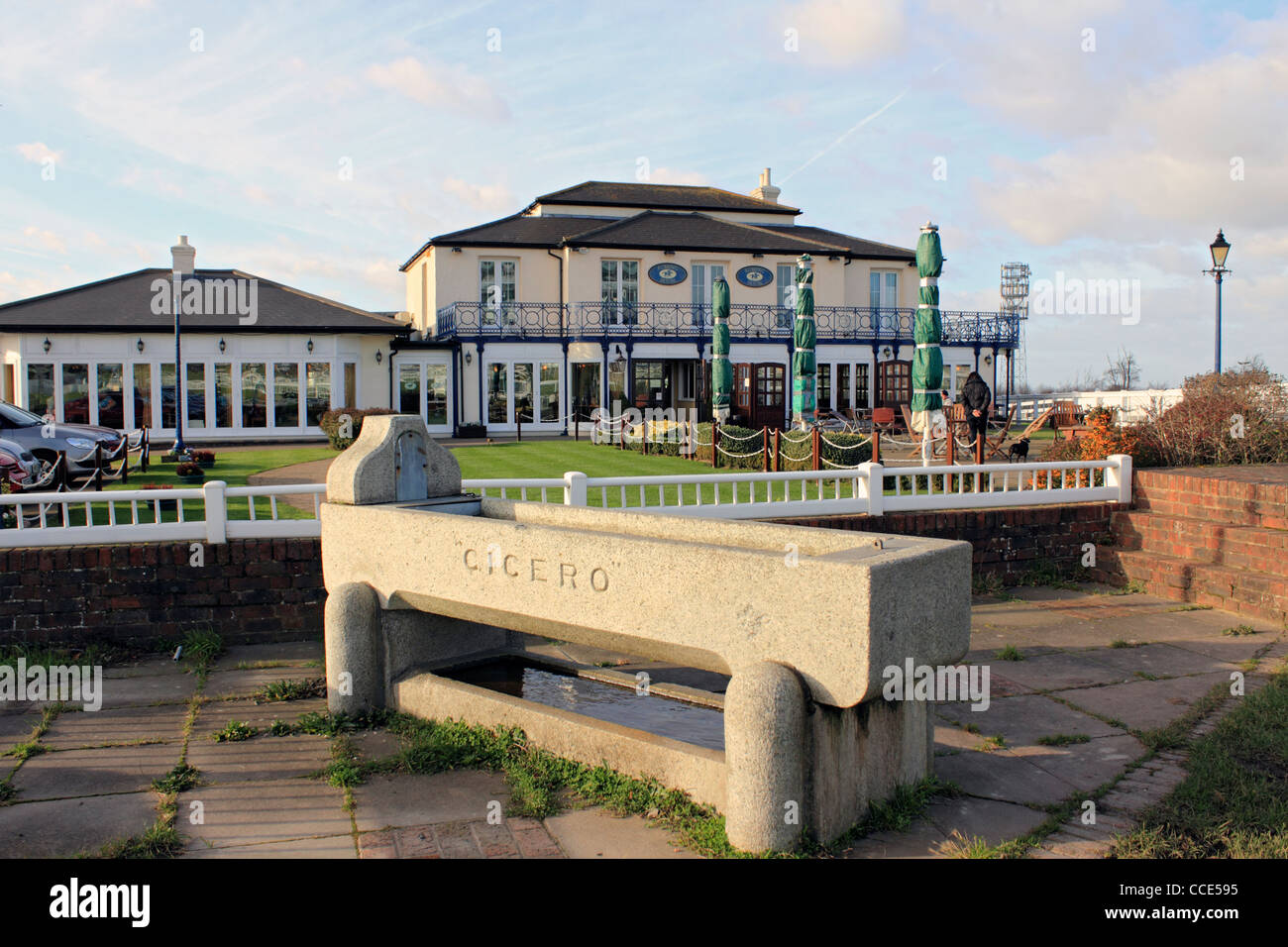 Le Frottement interne pub sur Epsom Downs, accueil du Derby course de chevaux. Surrey England UK Banque D'Images