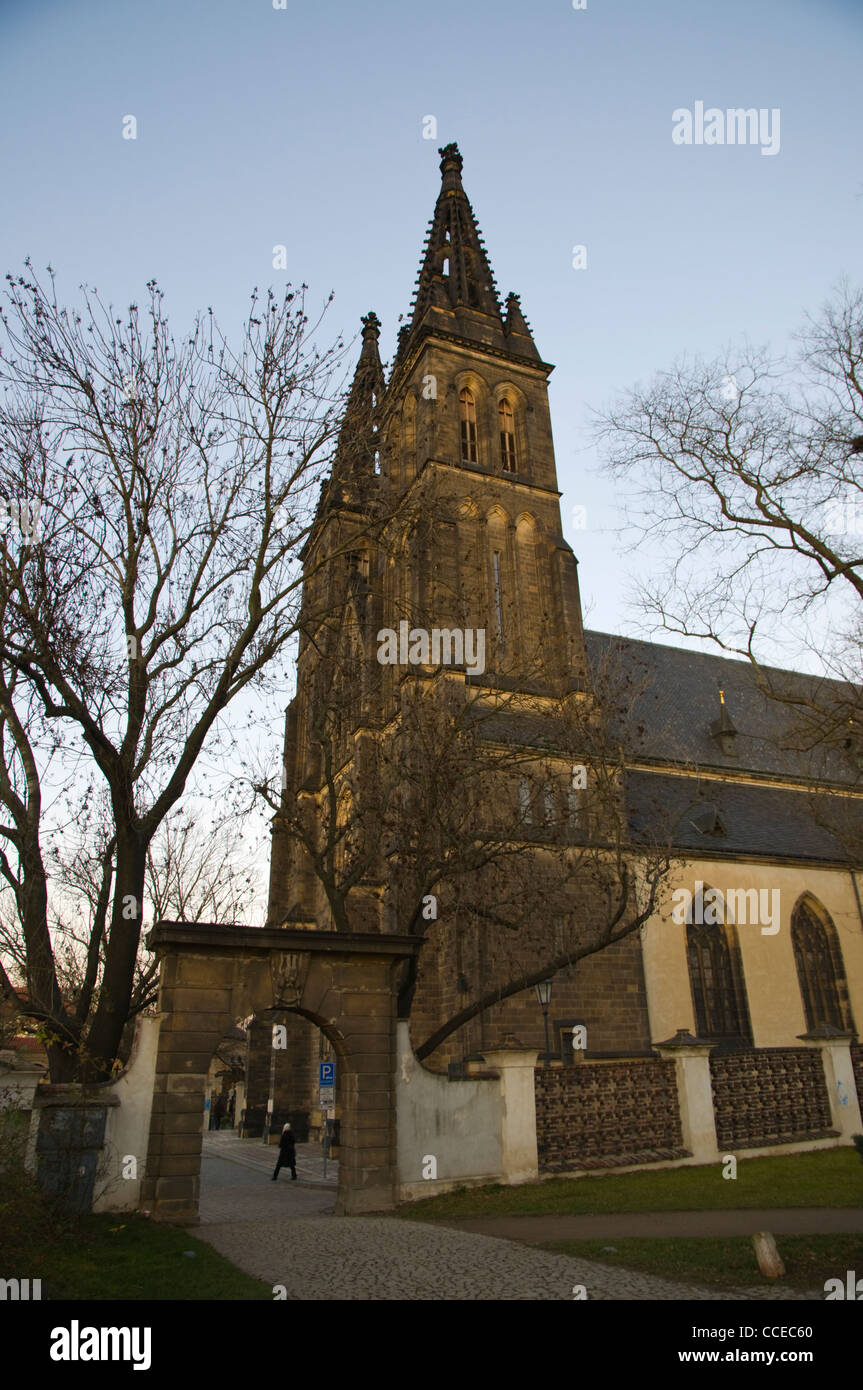 Svateho Petra a Pavla les Saints Pierre et Paul un style néo-gothique de l'église de grès noir quartier Vysehrad Prague République Tchèque Europe Banque D'Images