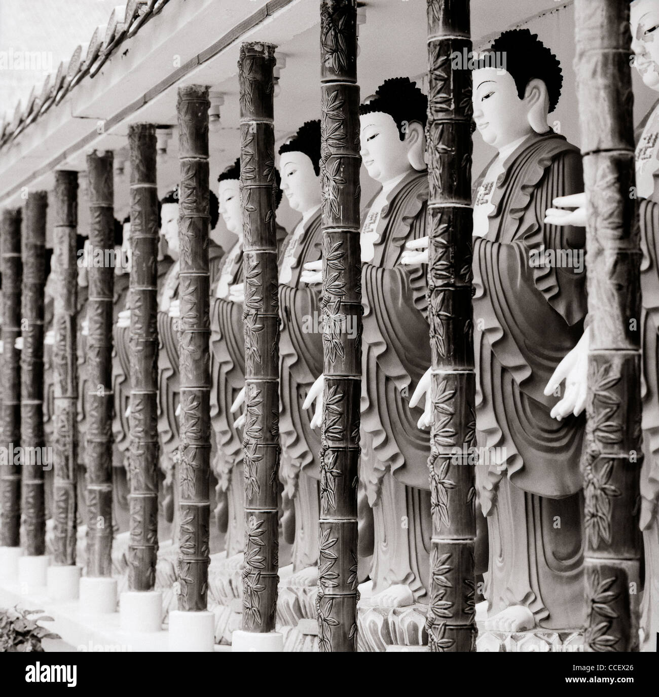 Le Bouddha à la Buddhist Temple de Kek Lok Si chez Air Itam dans l'île de Penang en Malaisie en Extrême-Orient Asie du sud-est. Le bouddhisme sérénité Billet Loc Banque D'Images