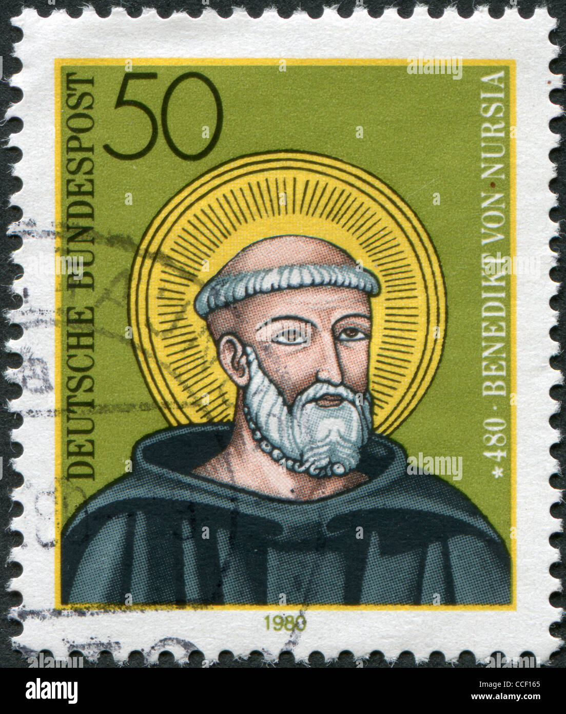 Un timbre imprimé en Allemagne, est consacrée à l'anniversaire de 1 500e restaurant de la naissance de Saint Benoît de Nursie, vers 1980 Banque D'Images