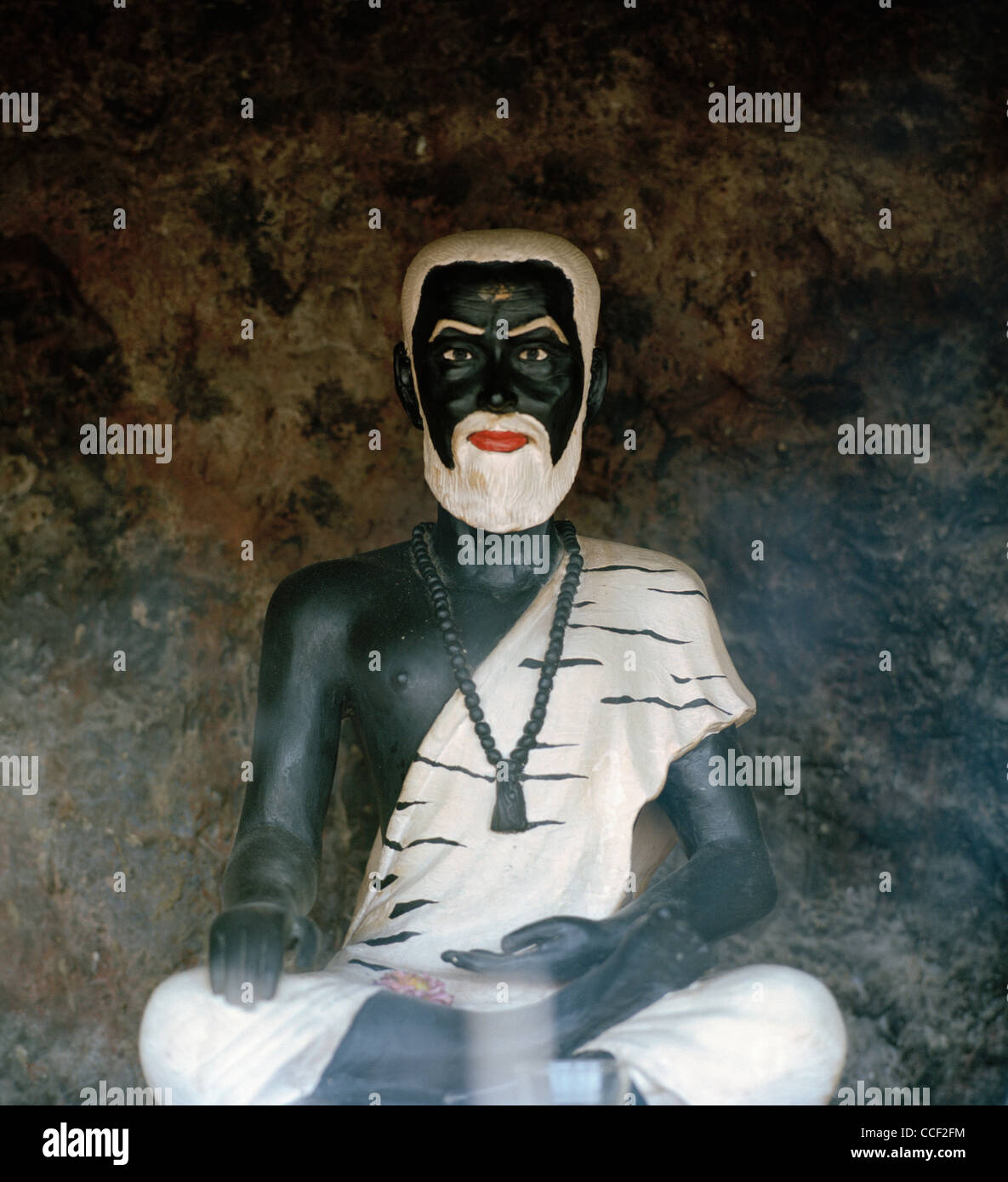 Le docteur Jivaka à Wat Buppharam à George Town dans l'île de Penang en Malaisie en Extrême-Orient Asie du sud-est. Médecin Buddhism Buddhist Sculpture billet Banque D'Images