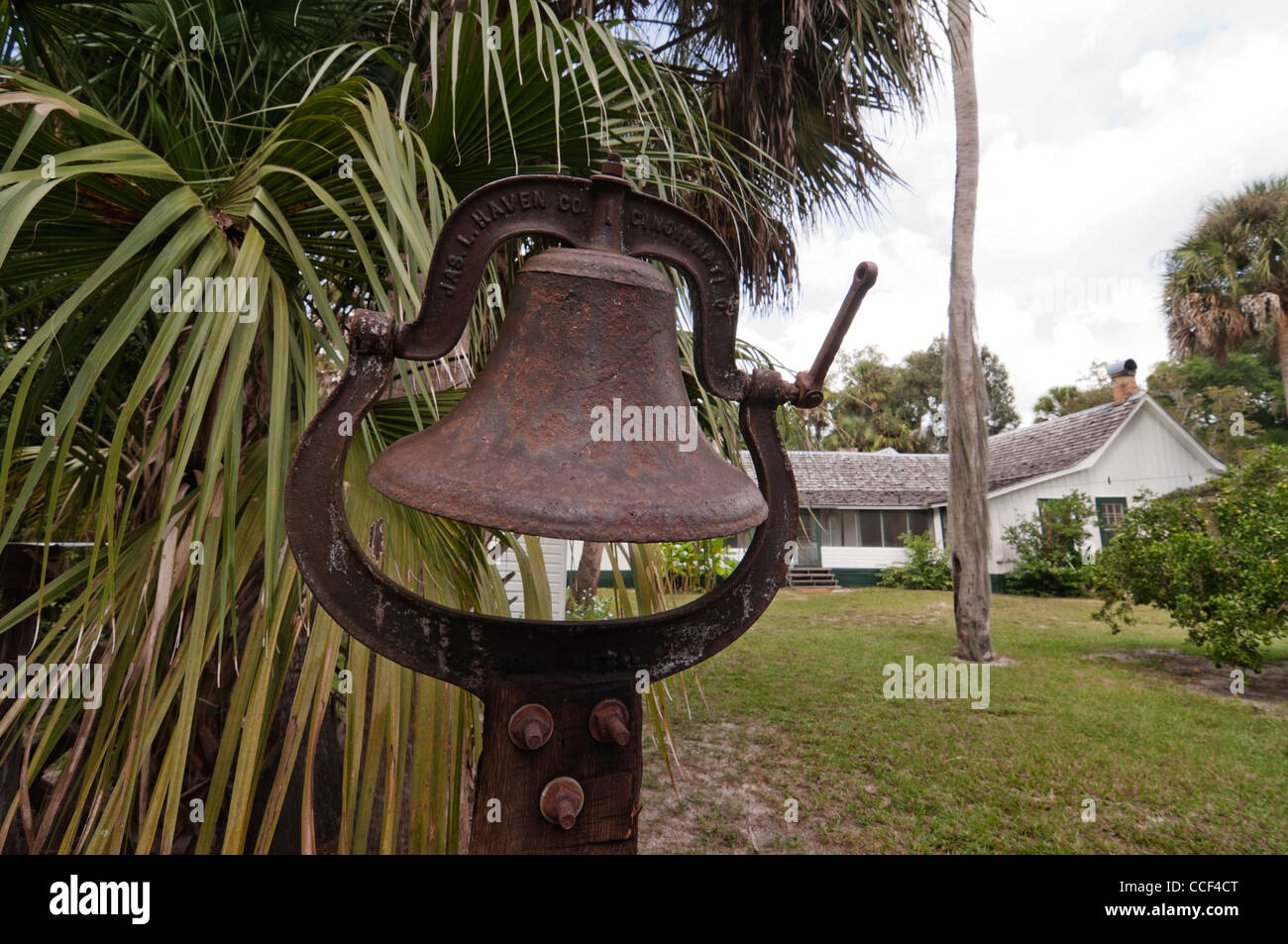 Marjorie Kinnan Rawlings Historic State Park, Cross Creek, en Floride. Dîner en plein air bell. Banque D'Images