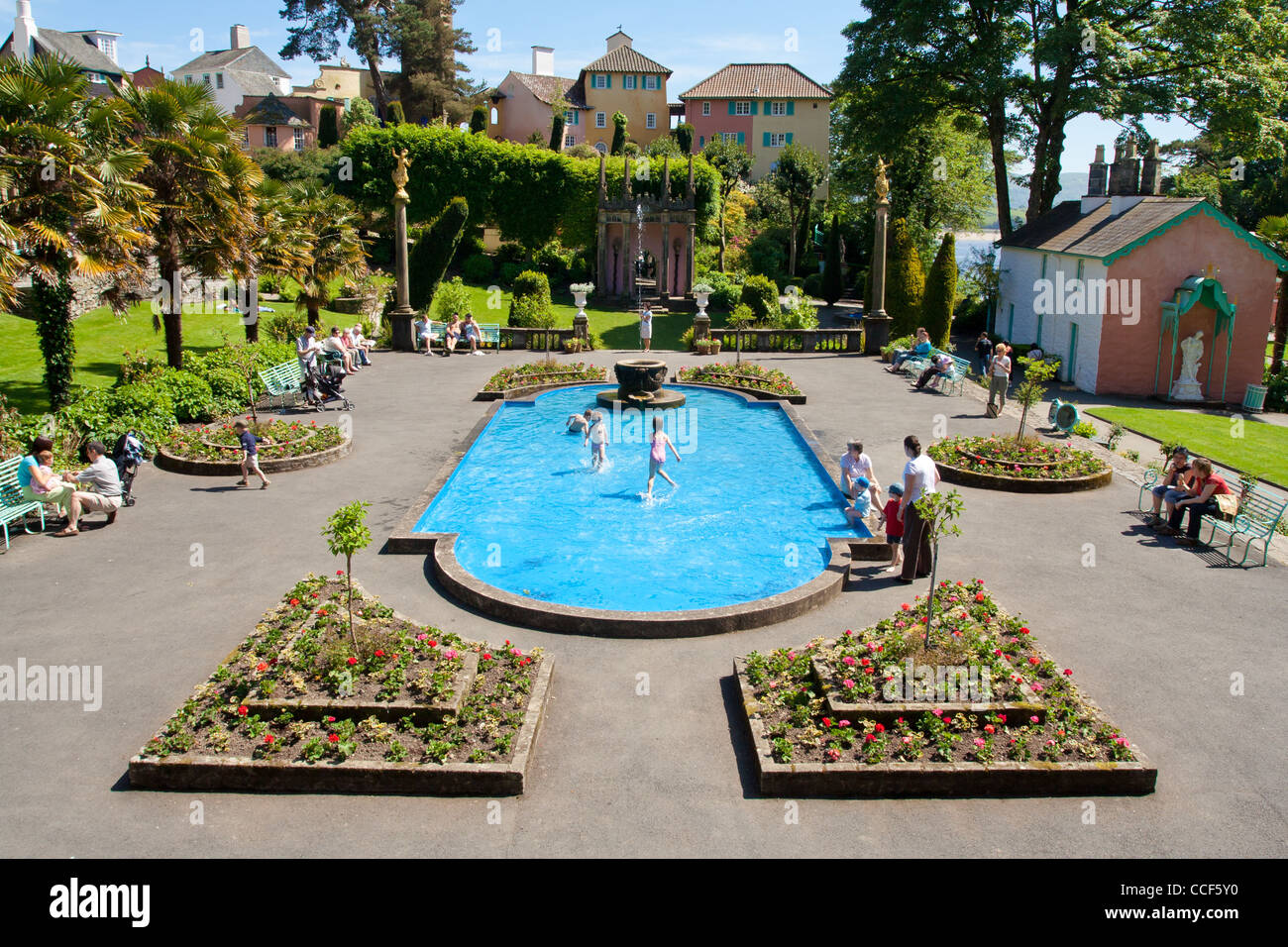 Portmeirion Village de Gwynedd sur la côte de Snowdonia au Pays de Galles Banque D'Images