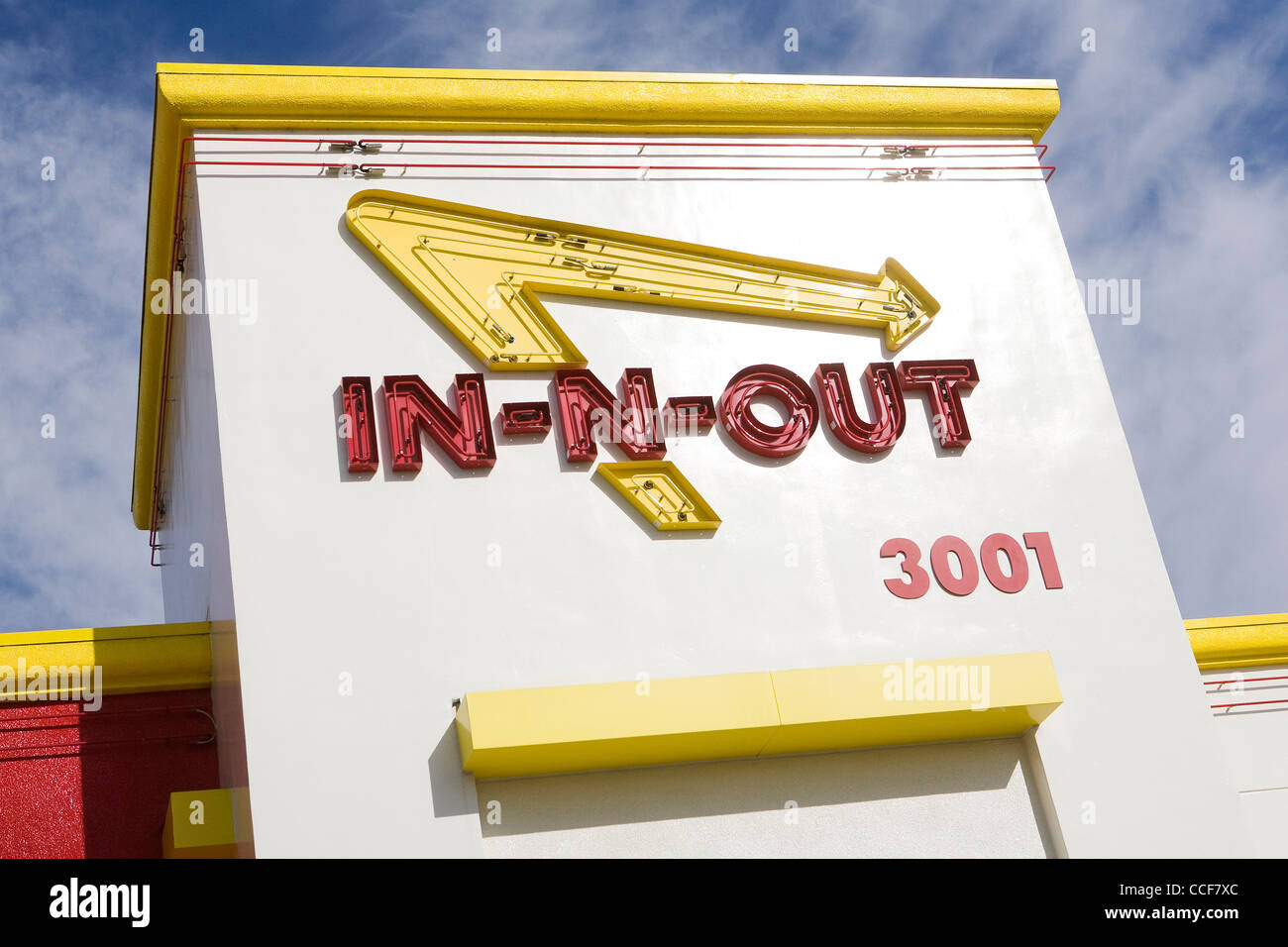 Un In-N-Out Burger restaurant fast food. Banque D'Images