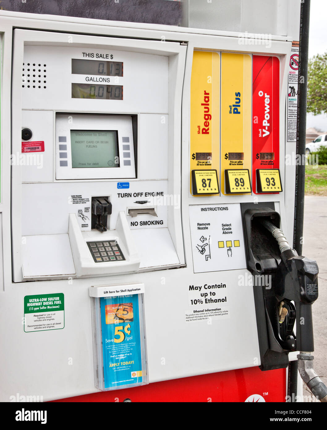Pompe à carburant "peut contenir jusqu'à 10 % d'éthanol". Banque D'Images