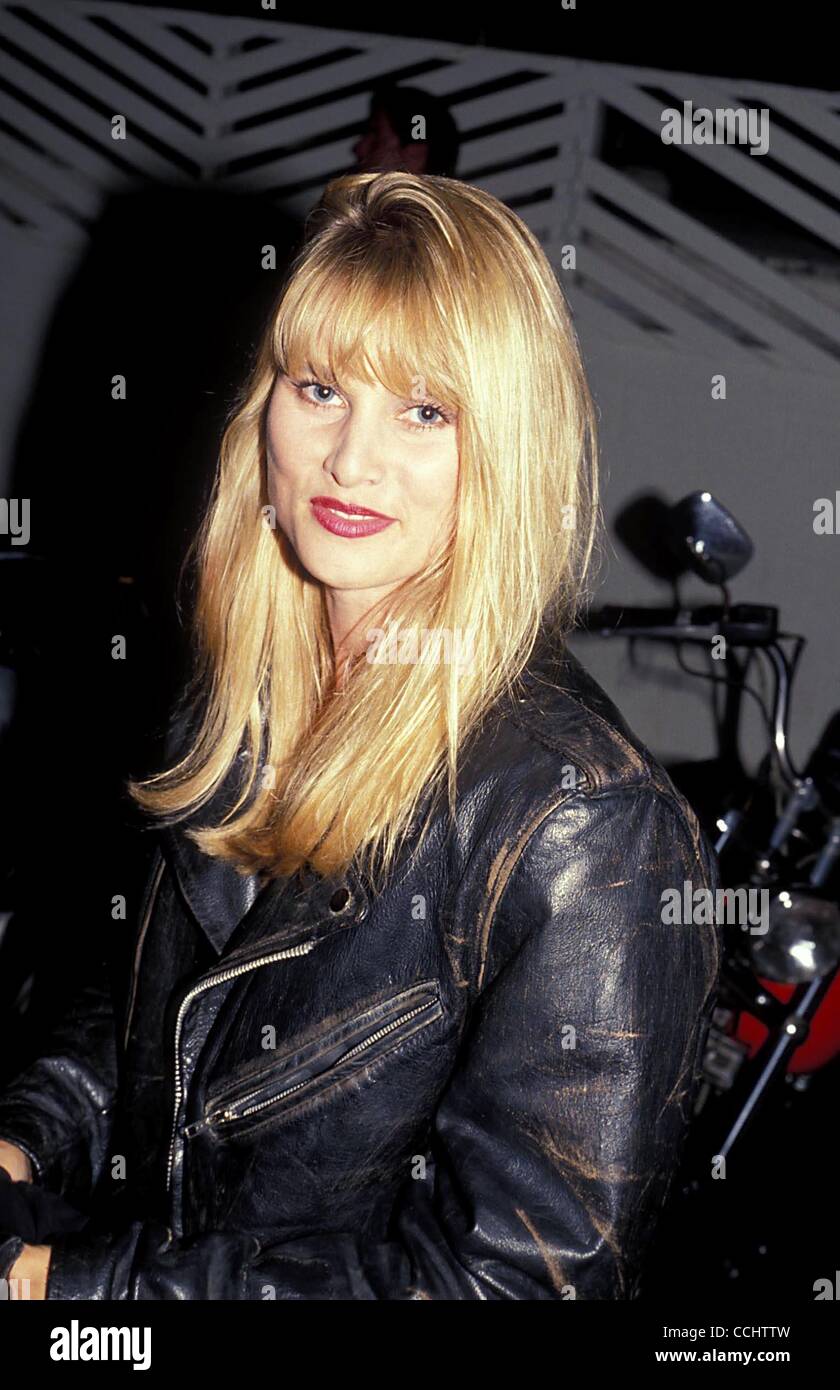 16 déc., 2010 - Hollywood, Californie, États-Unis - L5650EG .NOEUDS LANDING CAST .NICOLETTE SHERIDAN. / 1993.(Image Crédit : Â© Ed Geller/Globe Photos/ZUMAPRESS.com) Banque D'Images