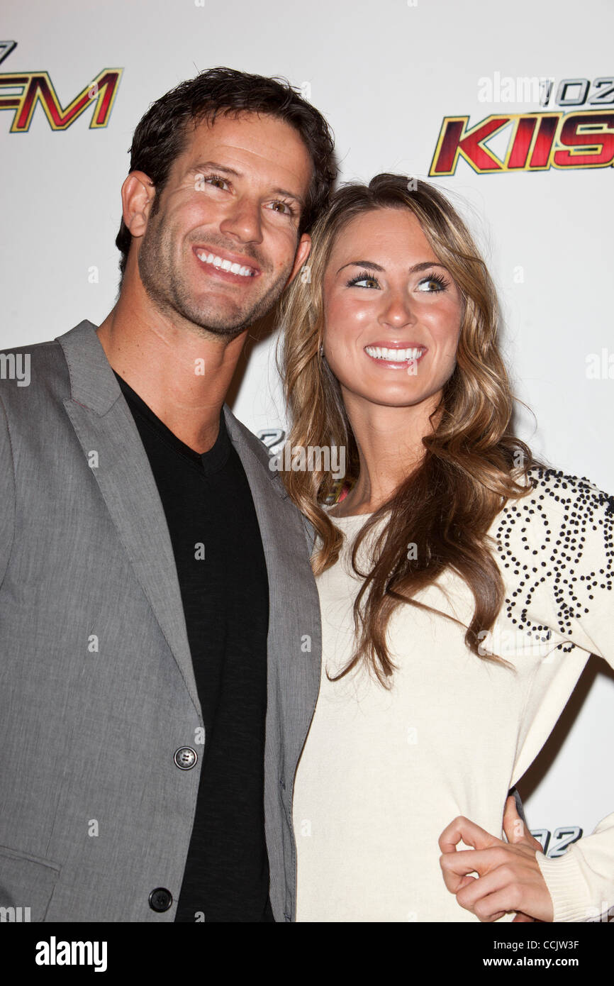 Dec 05, 2010 - Los Angeles, Californie, États-Unis - KIPTYN TENLEY MOLZAHN et Locke arrive sur le tapis rouge pour le 102.7 KIIS FM's Jingle Ball 2010 sur le théâtre. (Crédit Image : © Mark/ZUMAPRESS.com) Samala Banque D'Images