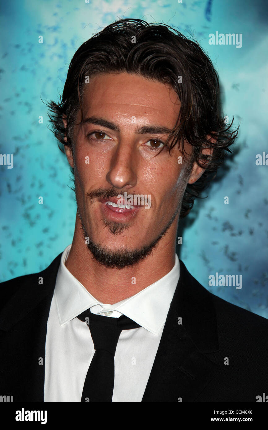 ERIC BALFOUR arrive à la 'skyline' de la première mondiale qui a eu lieu au Regal Cinemas LA Live Stadium 14. (Crédit Image : © Lisa O'Connor/ZUMApress.com) Banque D'Images