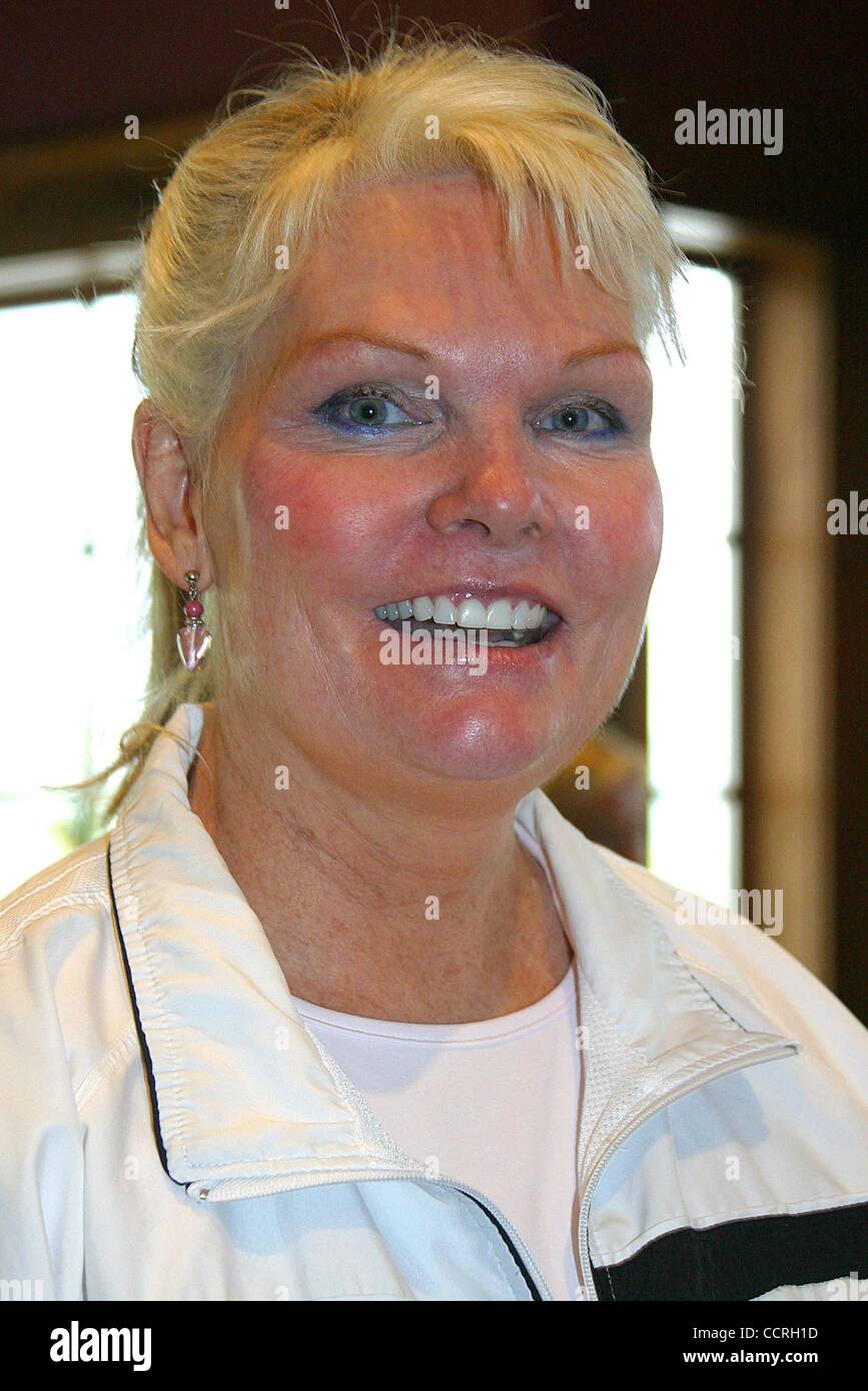 2 juin 2003 - Hollywood, Californie, États-Unis - I7694CHW.SPECIAL OLYMPICS Celebrity Charity Golf Tournament.PERDU CANYONS GOLF COURSE, SEMI VALLEY, CA.06/02/2003. / / 2003.Cathy Lee Crosby(Image Crédit : Â© Clinton Wallace/Globe Photos/ZUMAPRESS.com) Banque D'Images