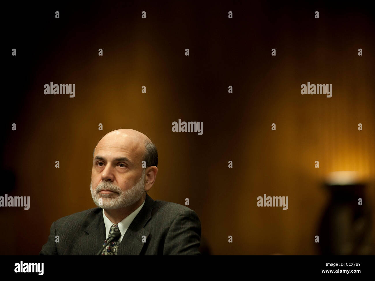 Apr 14,2010 - Washington, District de Columbia USA - Ben S. Bernanke, président du conseil d'administration du Système de Réserve fédérale témoigne devant le Comité économique mixte Audition sur les perspectives économiques le mercredi. (Crédit Image : © Pete Marovich/ZUMA Press) Banque D'Images