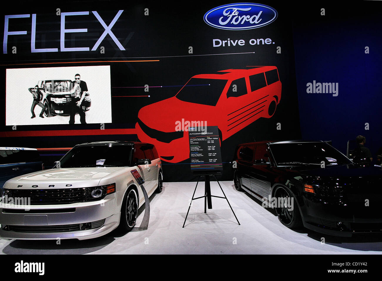 Nov 05, 2008 - Las Vegas, Nevada, USA - Automotive Aftermarket SEMA Show (Équipements spécialisés Markeet Association) à Las Vegas. Ford Flex. (Crédit Image : © Mike Stotts/ZUMA Press) Banque D'Images
