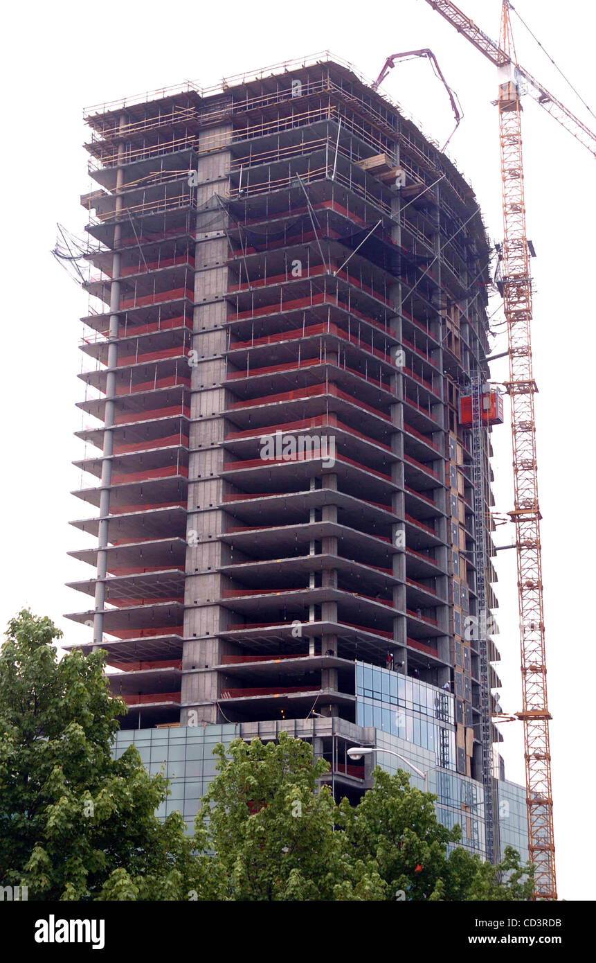 Le 3 juin 2008 - New York, New York, États-Unis - l'atout de Donald construit le plus haut bâtiment de Stamford, CT, PARC TRUMP TOWER CONDOMINIUM DE LUXE.STAMFORD, Connecticut 06-03-20. - K58540JKRON..ATMOSPHÈRE(Image Crédit : Â© John Krondes Globe/ZUMAPRESS.com)/Photos Banque D'Images