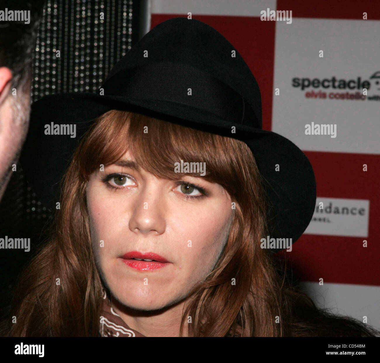 6 novembre 2008 - New York, New York, États-Unis - Elvis Costello CRÉE UN SPECTACLE DE FÊTE SON NOUVEAU Sundance Channel TV, ''SPECTACLE : Elvis Costello AVEC, À L'"" EDISON BALLROOM.WEST 57TH STREET 11-06-2008. 2008.Jenny Lewis.K60102RM(Image Crédit : Â© Rick Mackler/Photos/ZUMAPRESS Globe Banque D'Images